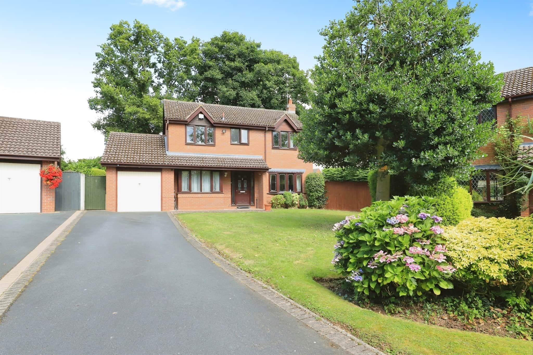 Property at South View Close, Codsall, Wolverhampton