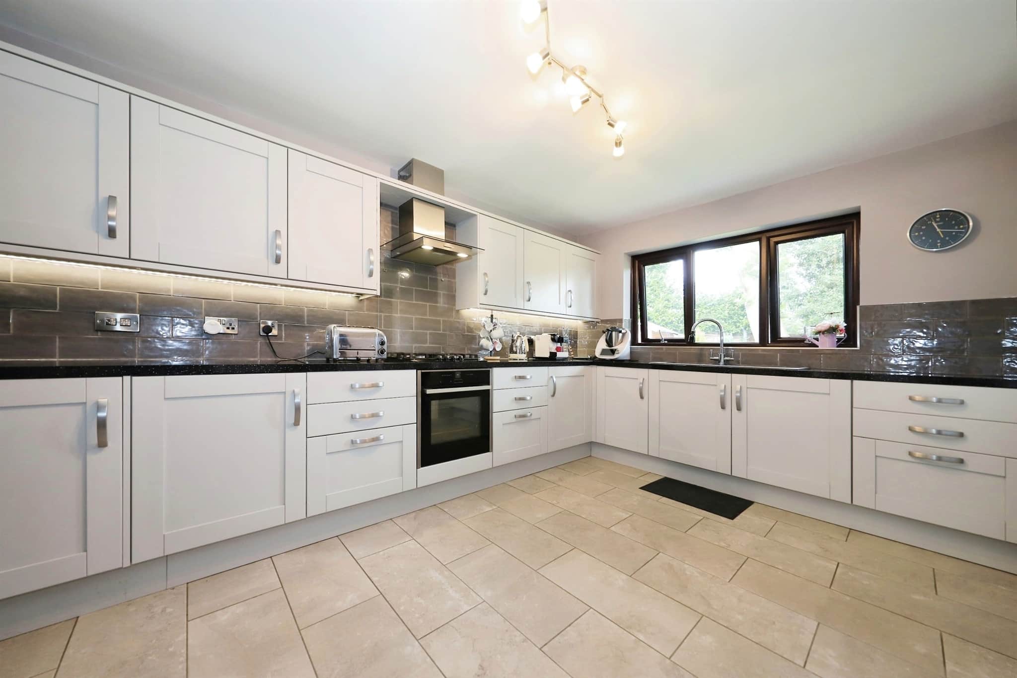 Property at South View Close, Codsall, Wolverhampton