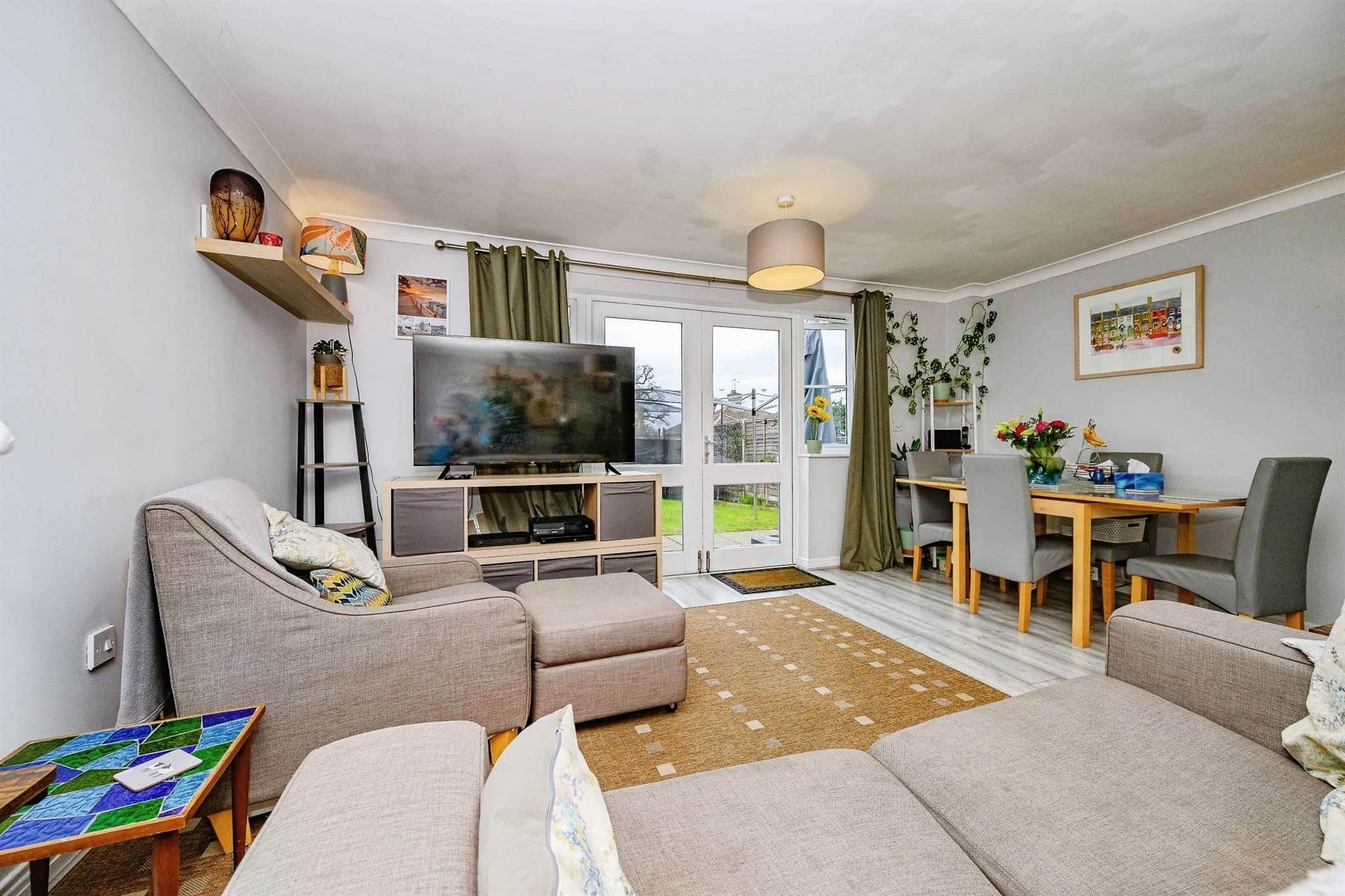 Property at Guinery Grove, Hemel Hempstead