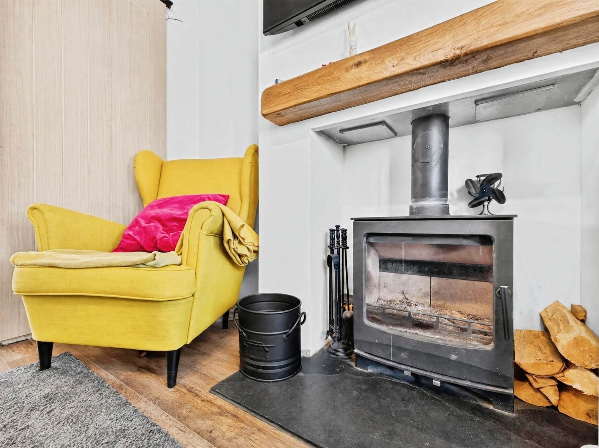 Property at Thornton Road, Northampton
