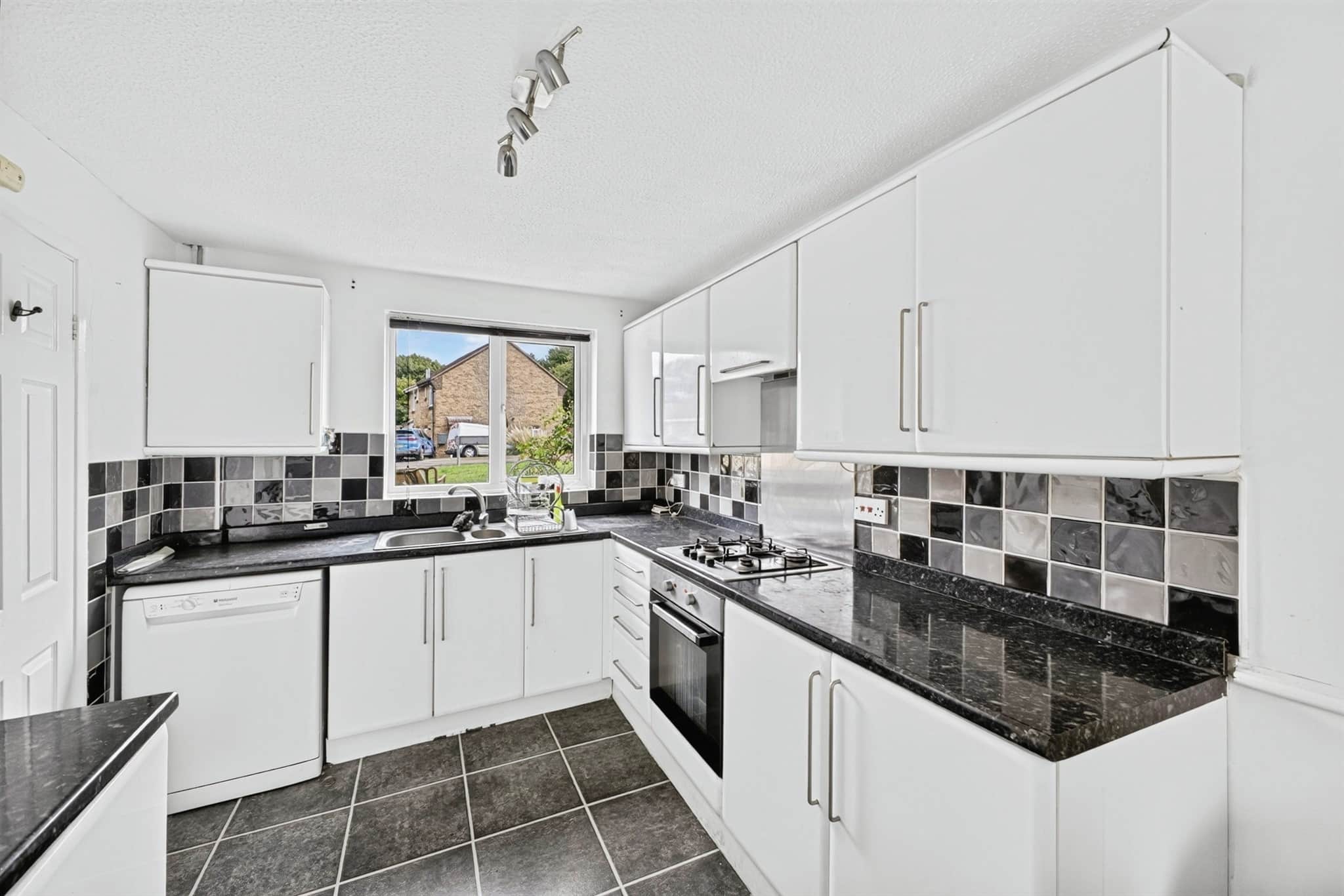 Property at Hammerstone Lane, Northampton