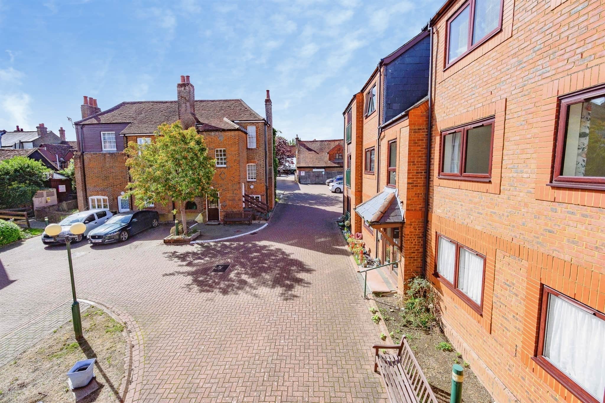 Property at Saddlers Walk, Kings Langley