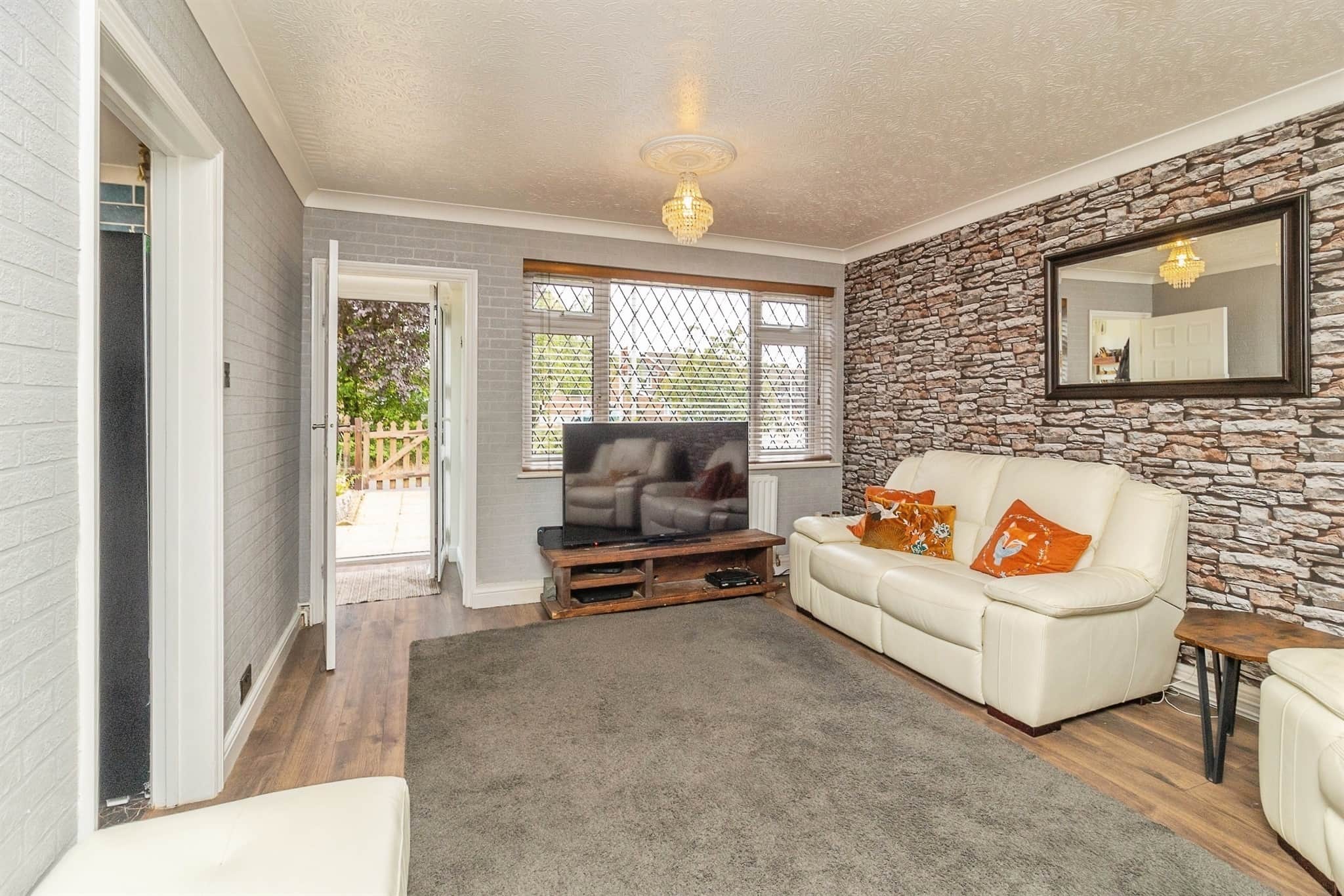 Property at Kinross Crescent, Luton