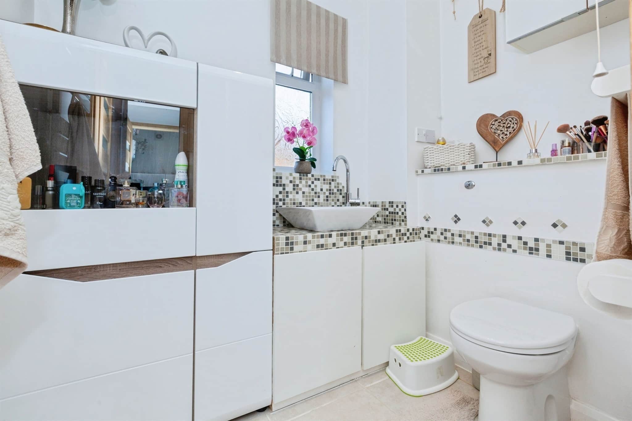 Property at Pinewood Close, Leicester