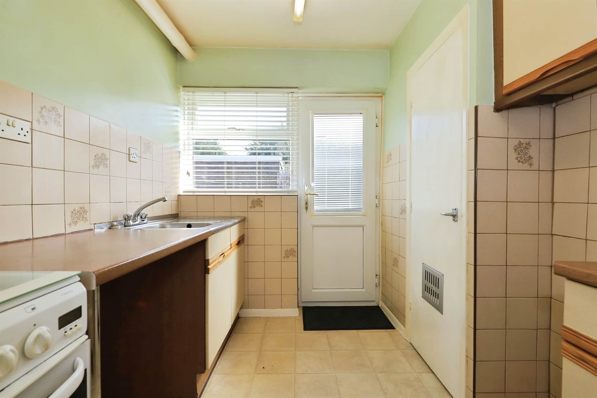 Property at Chequerfield Drive, Pennfields, Wolverhampton
