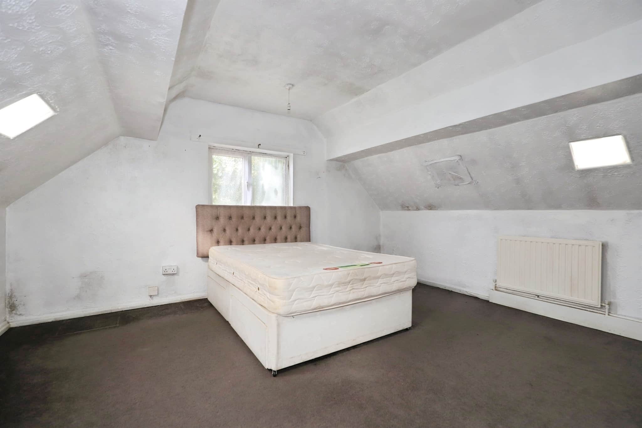 Property at Beaconsfield Avenue, Parkfields, Wolverhampton