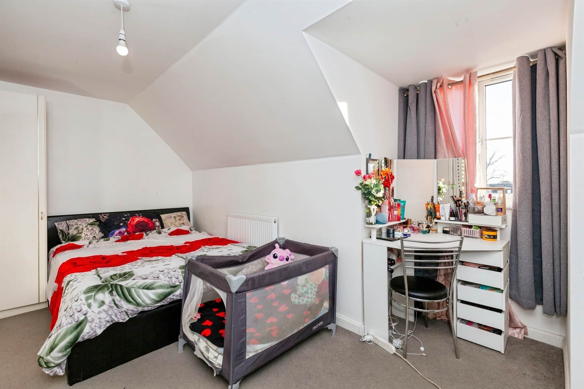 Property at Kenyon Way, Slough