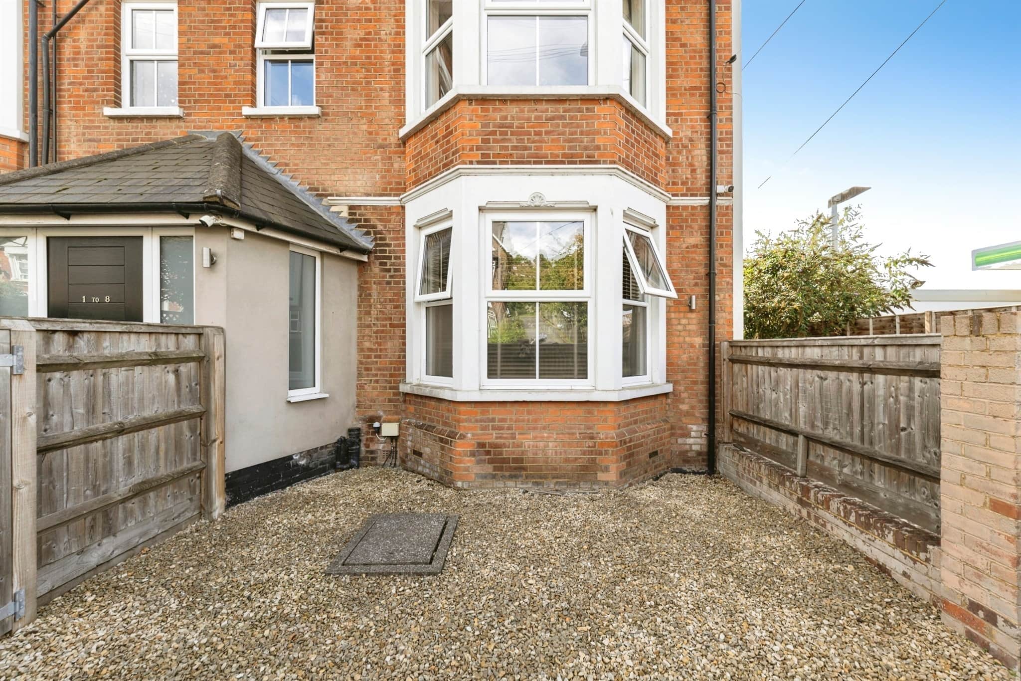 Property at West Wycombe Road, High Wycombe