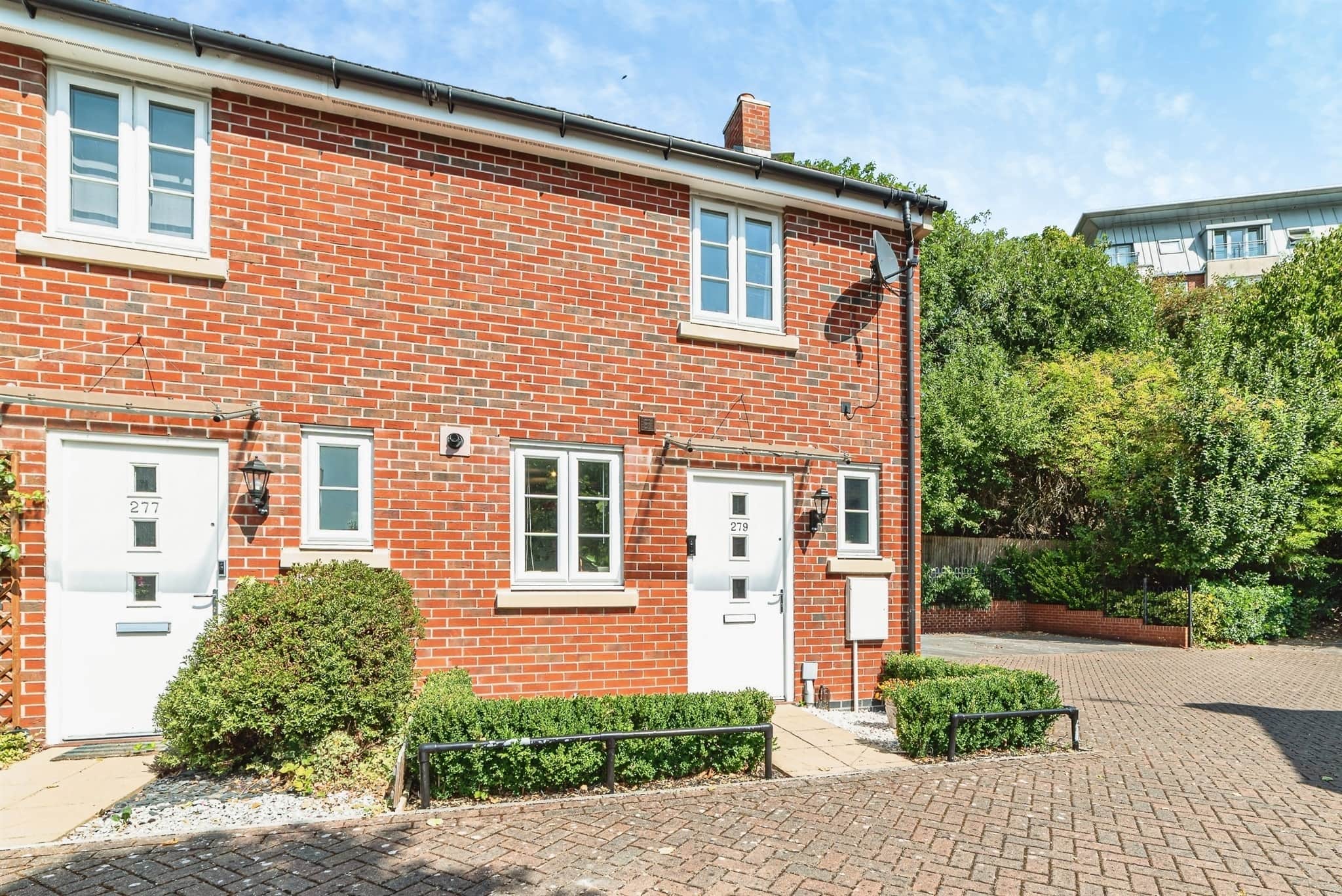 Property at Sinclair Drive, Basingstoke