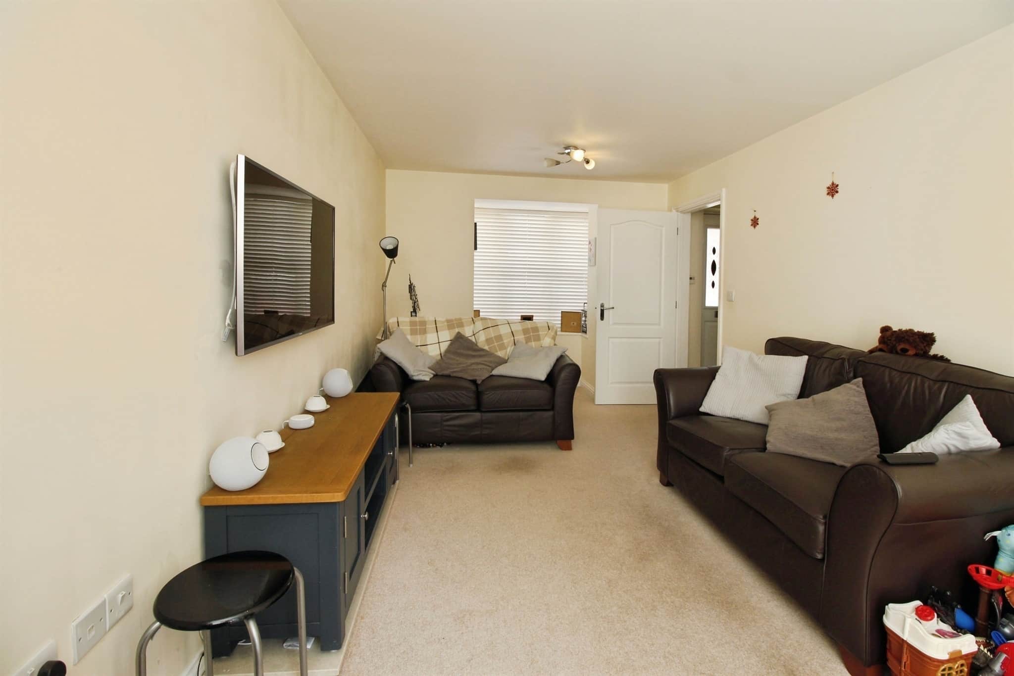 Property at Bargroves Avenue, St. Neots