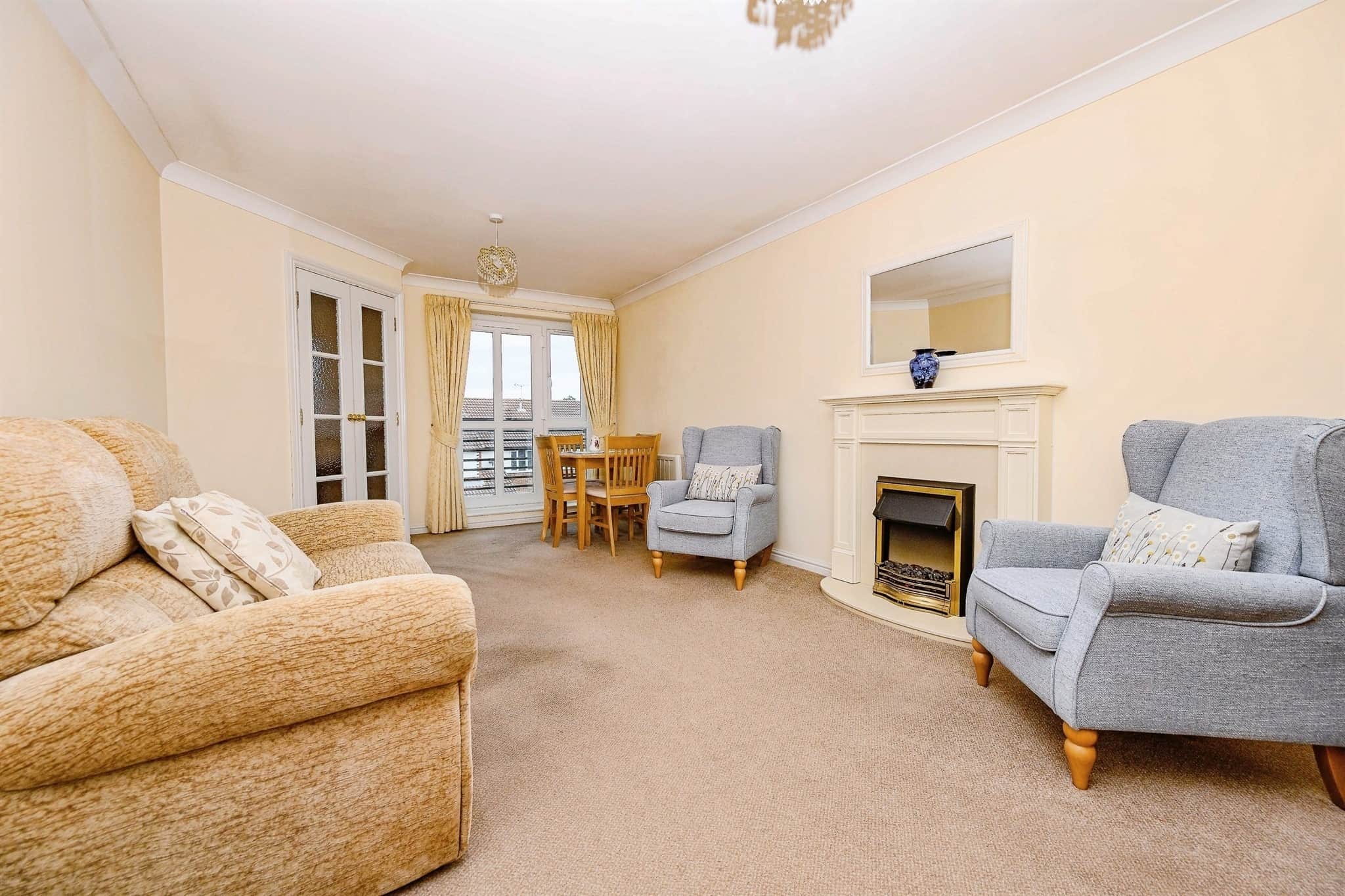 Property at Lucas Gardens, Luton