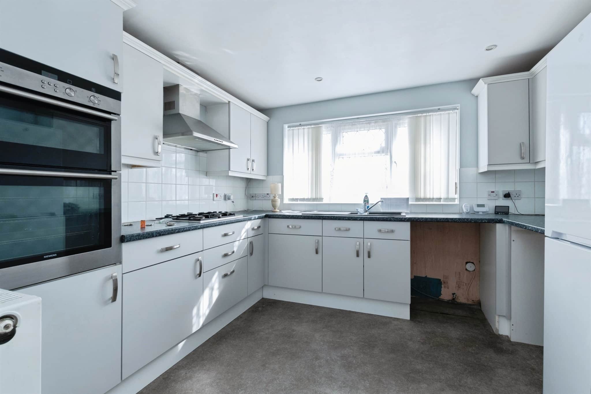 Property at Heathfield Road, West Moors, Ferndown