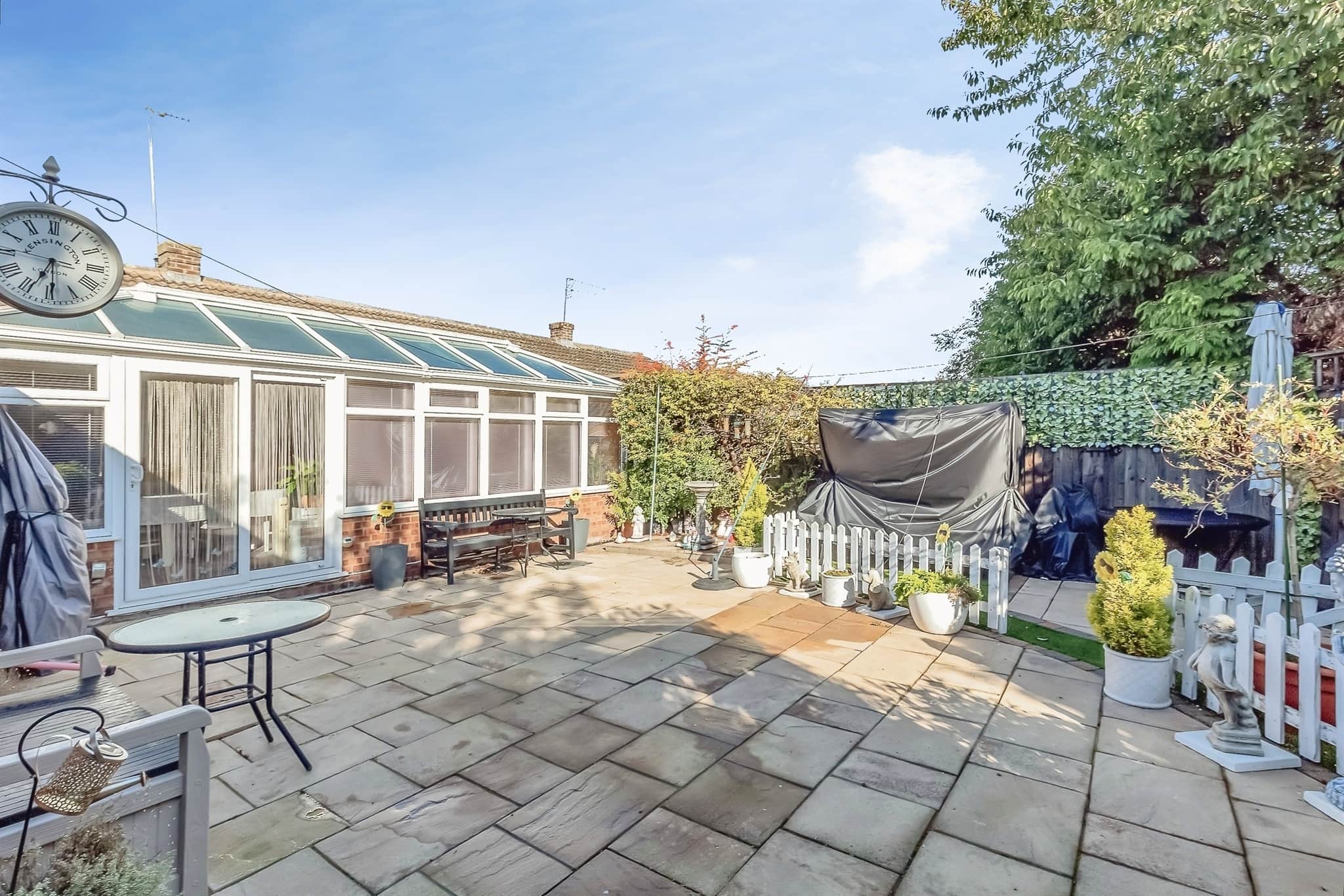 Property at Rainsborough Gardens, Market Harborough