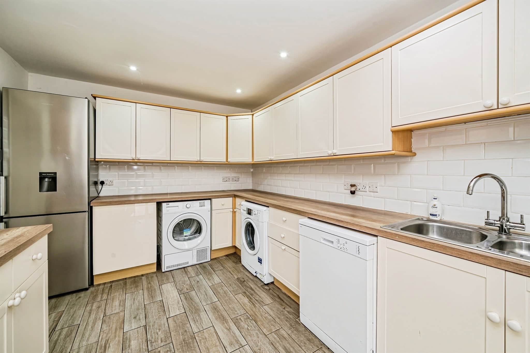Property at Ingram Avenue, Aylesbury
