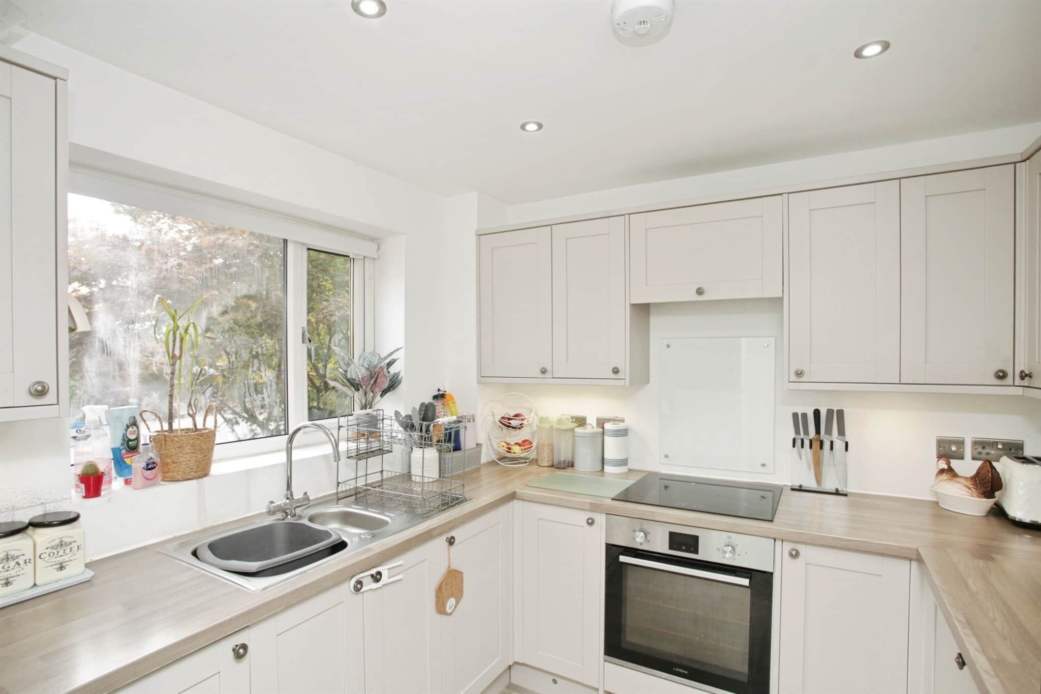 Property at Lauderdale Close, Long Lawford, Rugby
