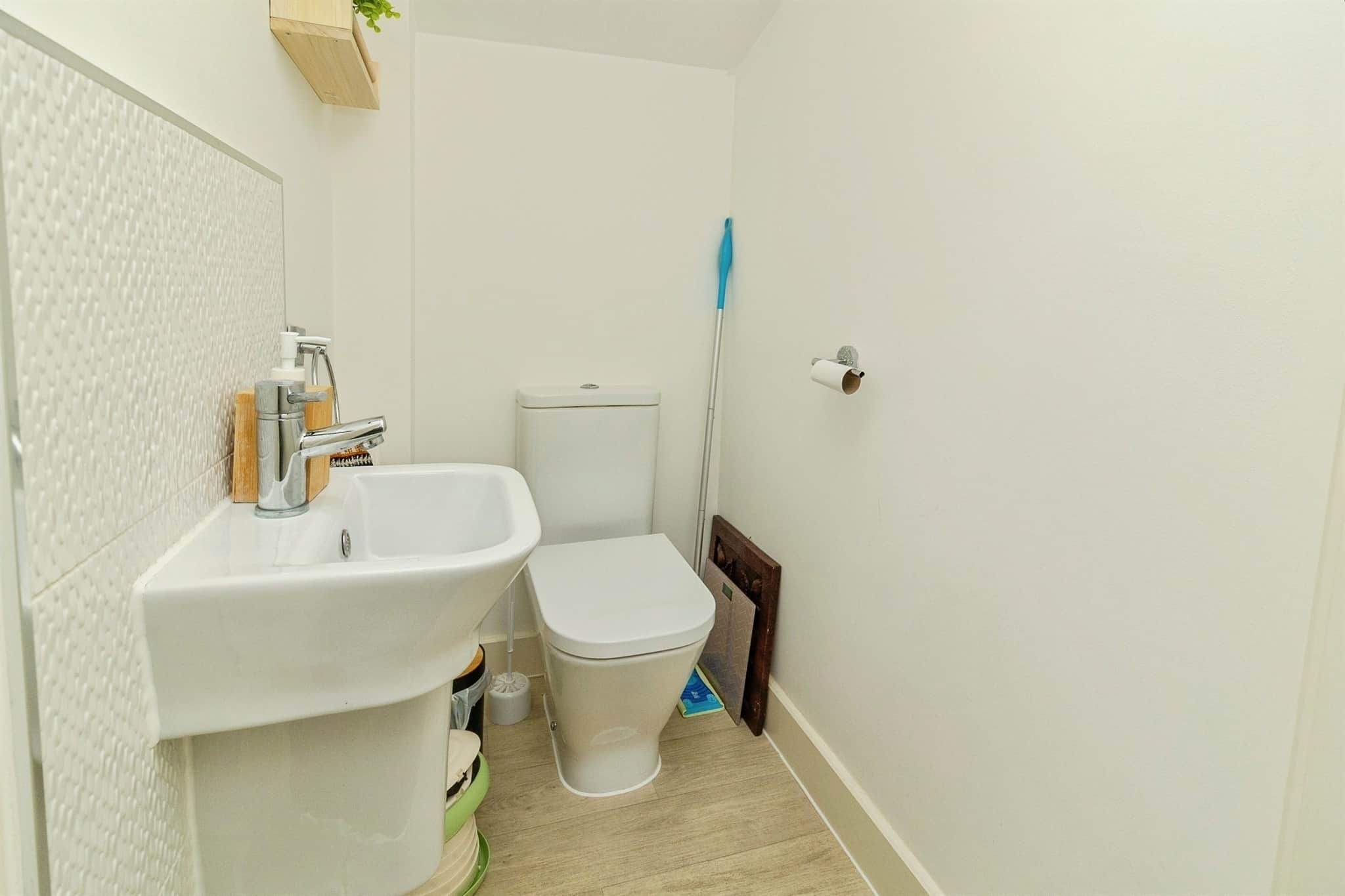 Property at Leyland Road, Dunstable