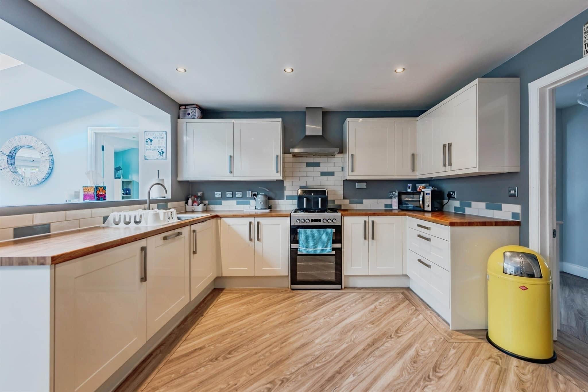 Property at Woodland Drive, Crawley Down, Crawley