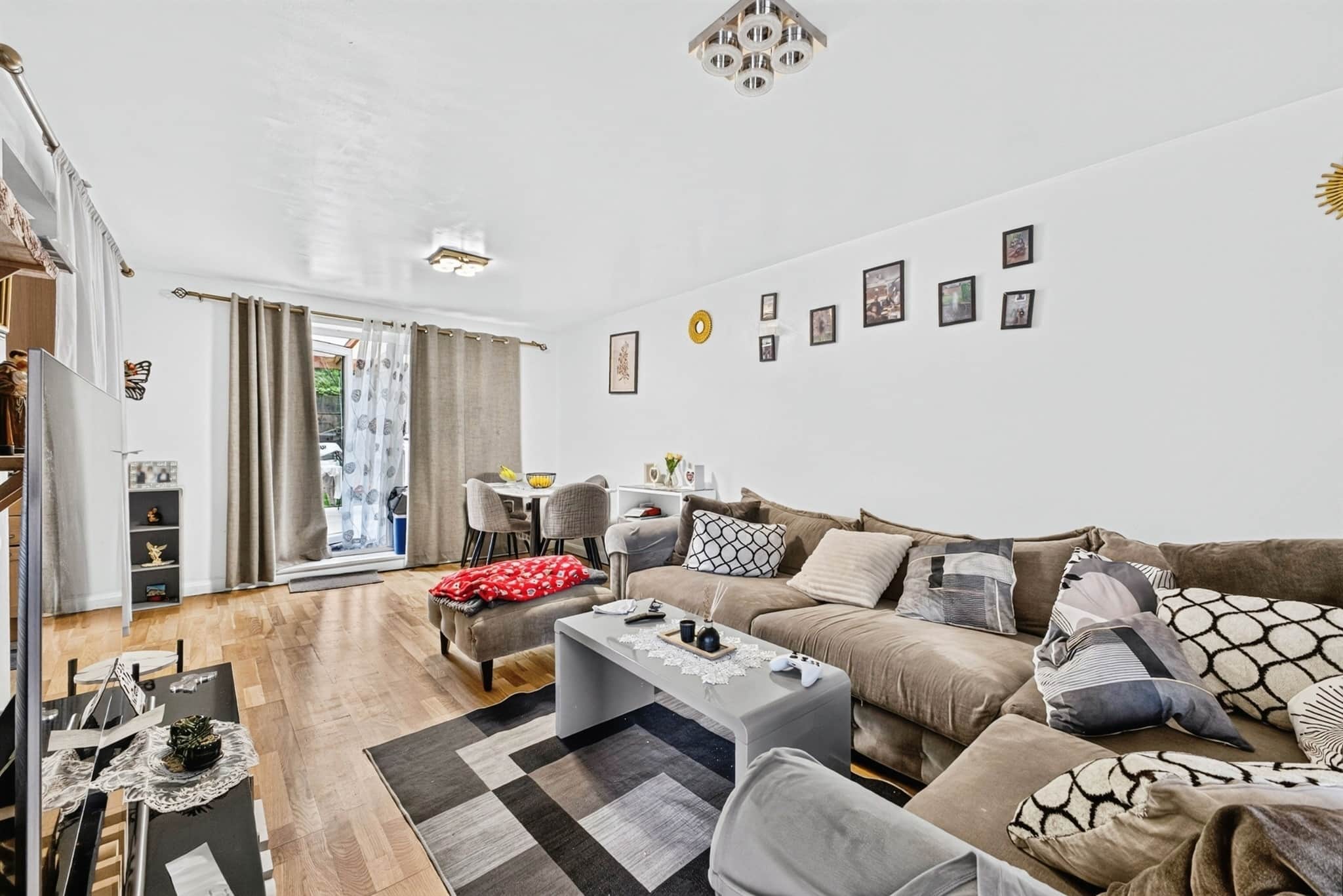 Property at Broadmead Avenue, Northampton