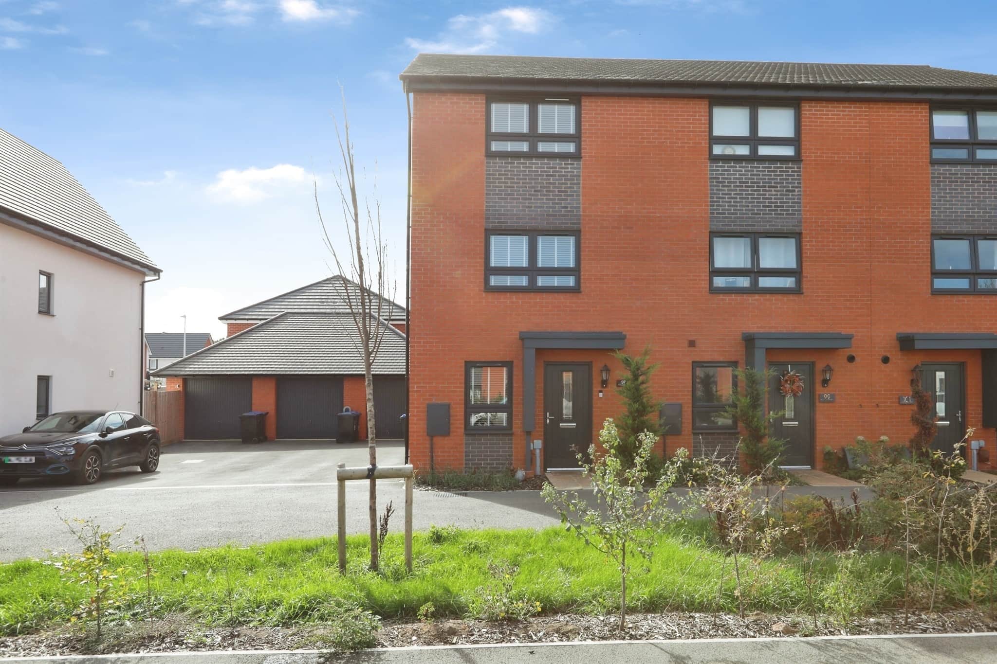 Property at White Lias Way, Upper Lighthorne, Leamington Spa