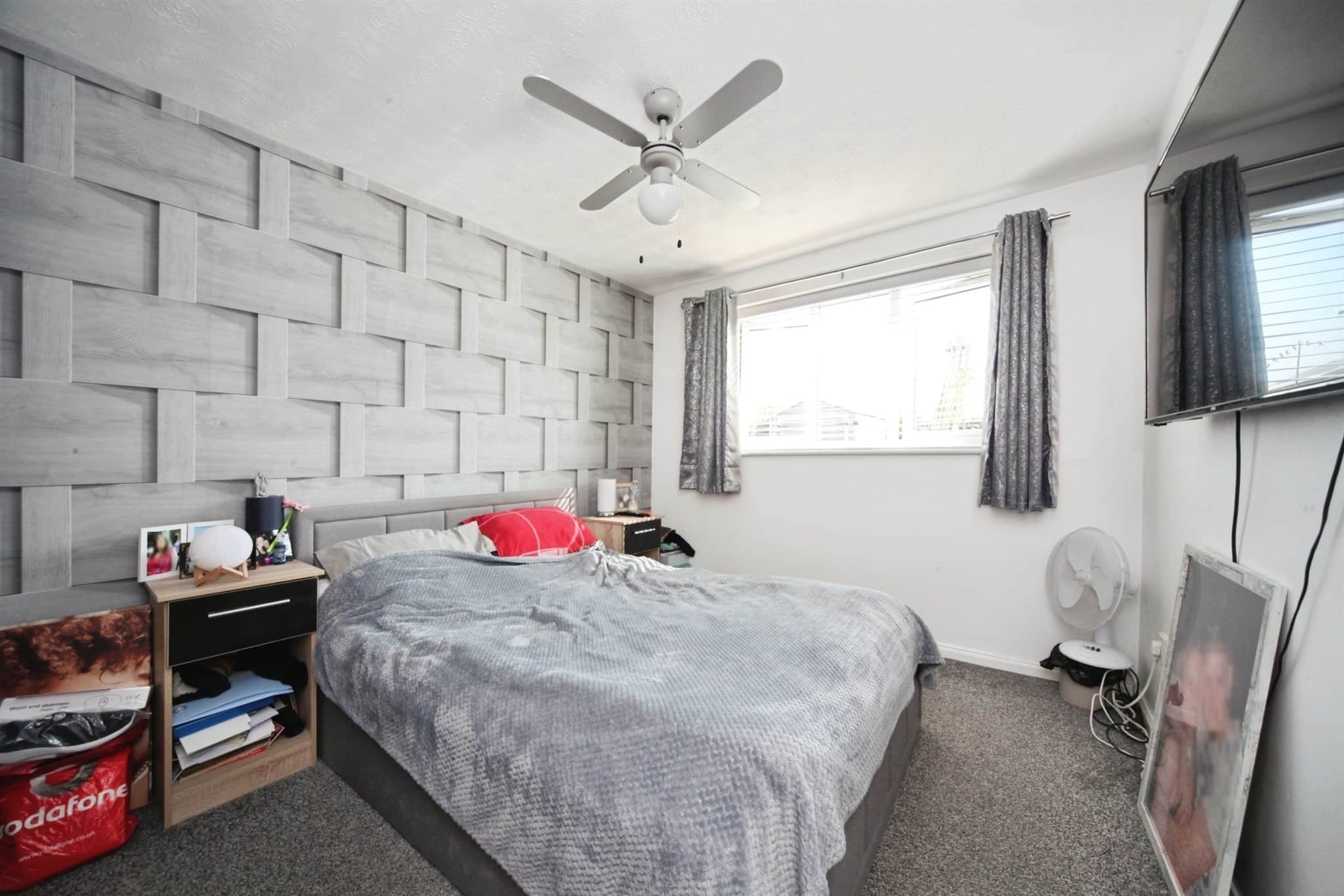Property at Claverley Green, Luton