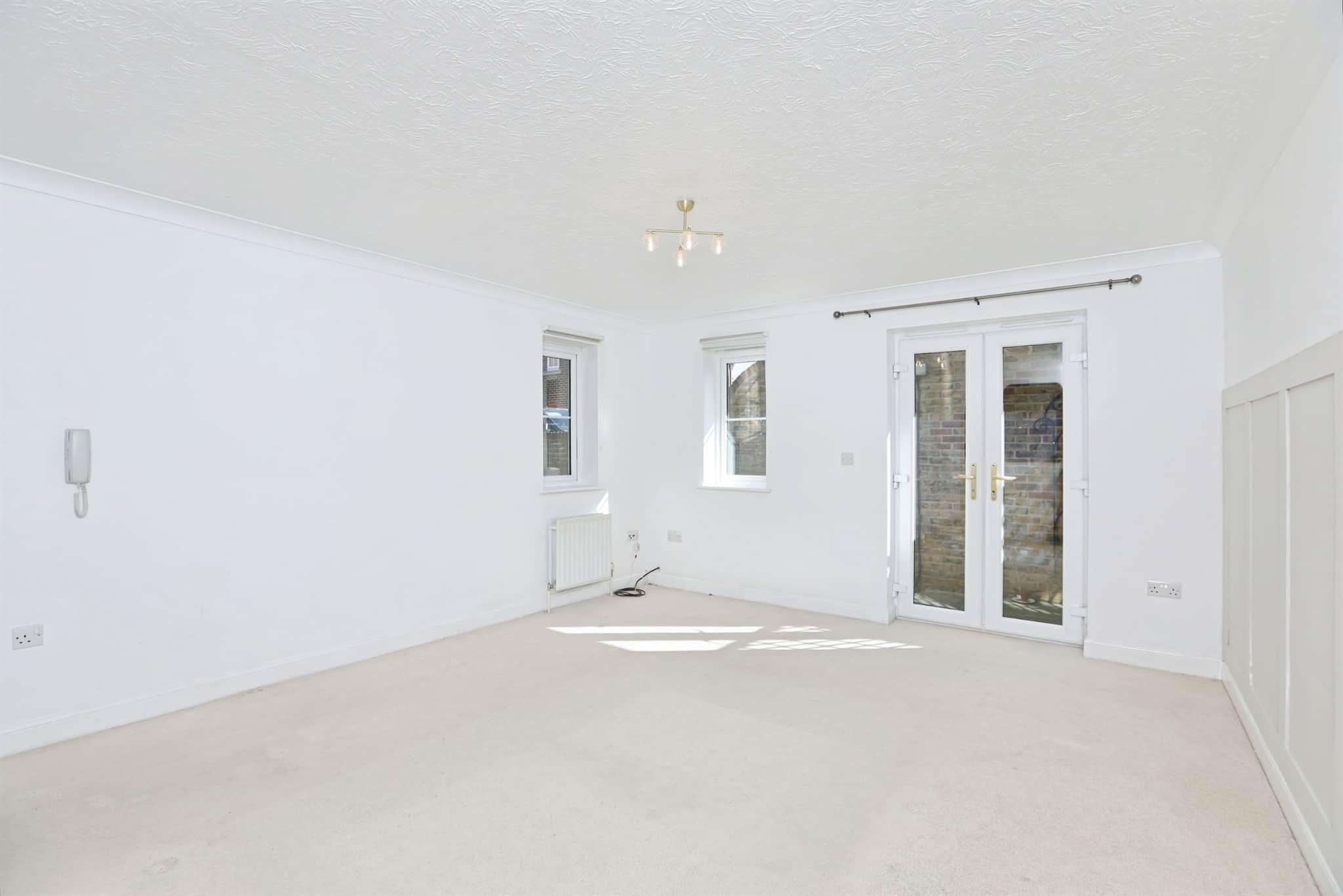 Property at Mansfield Drive, Iwade, Sittingbourne