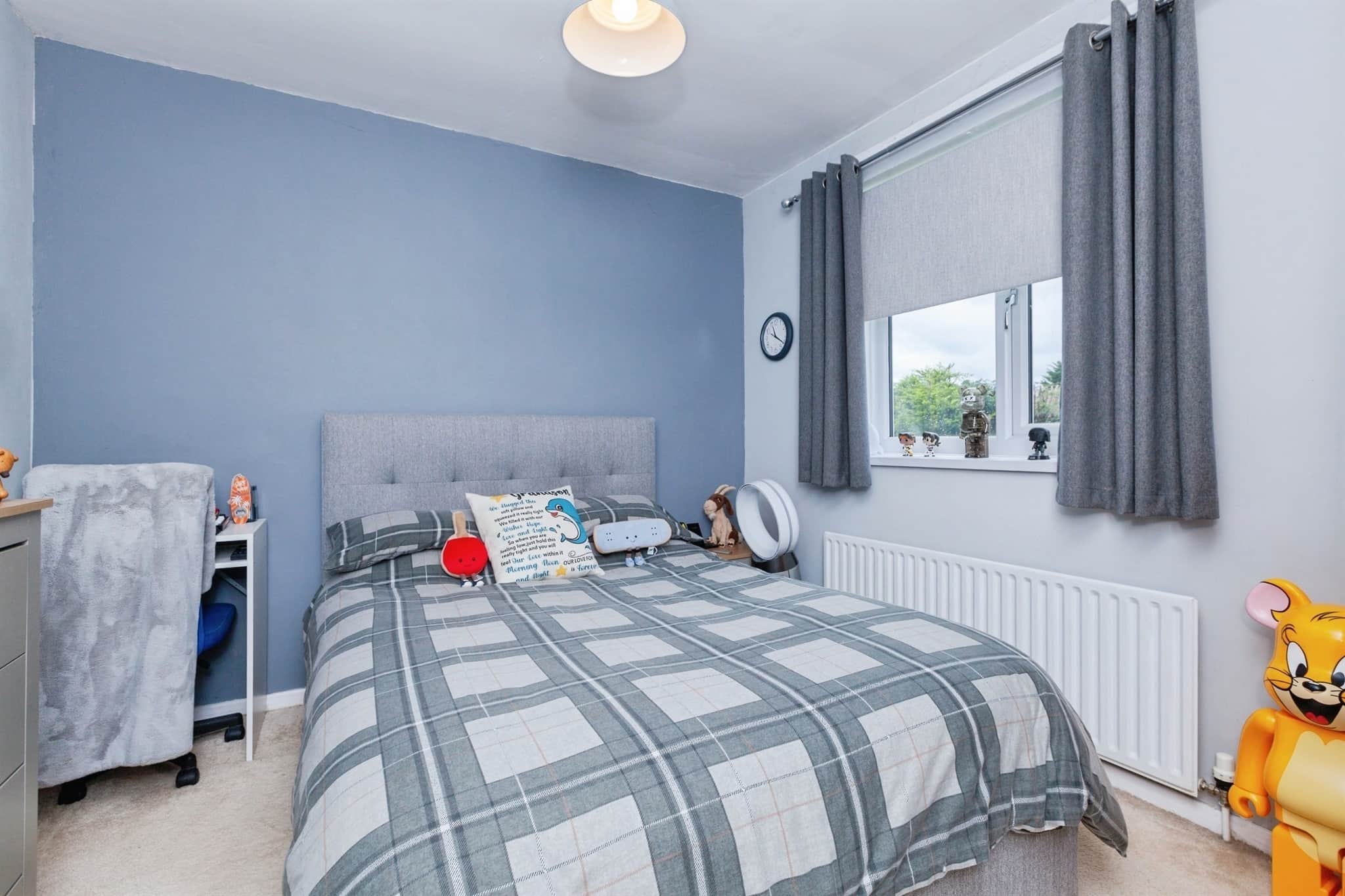 Property at Newlyn Parade, LEICESTER