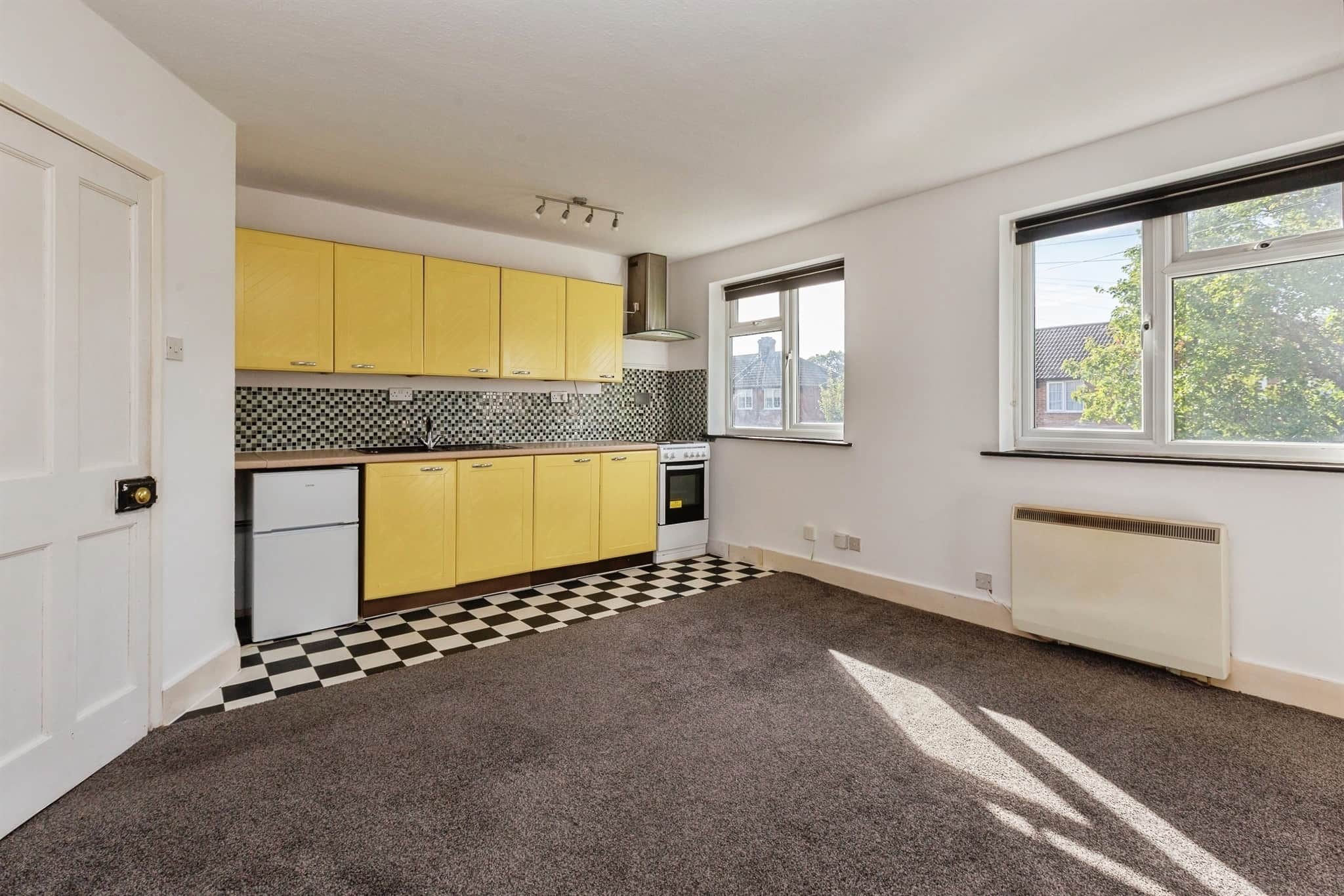 Property at Clinton Crescent, Aylesbury