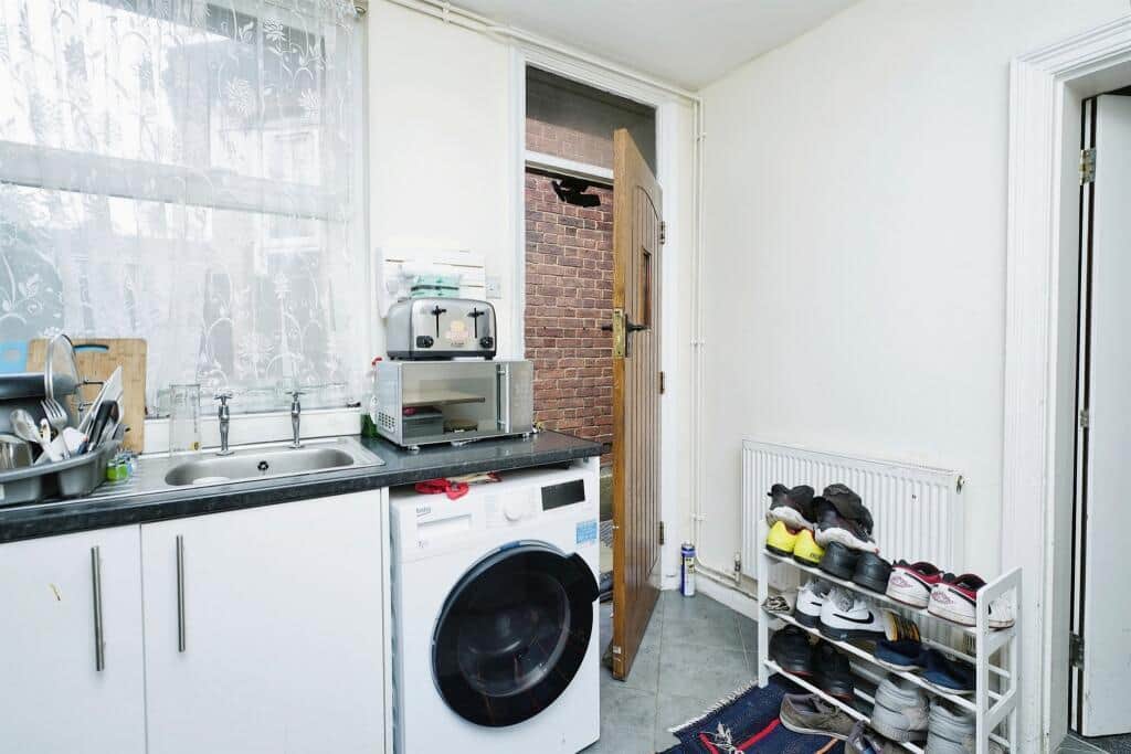 Property at Studley Road, Luton