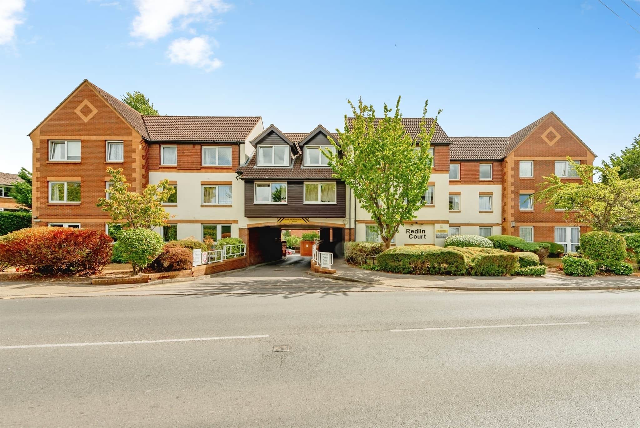 Property at Linkfield Lane, Redhill