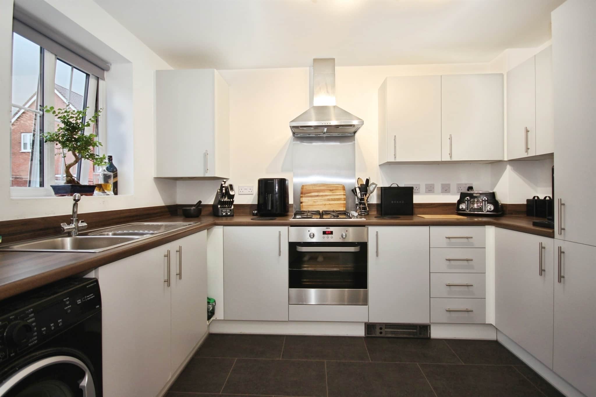 Property at Pattle Close, Lighthorne Heath, Leamington Spa