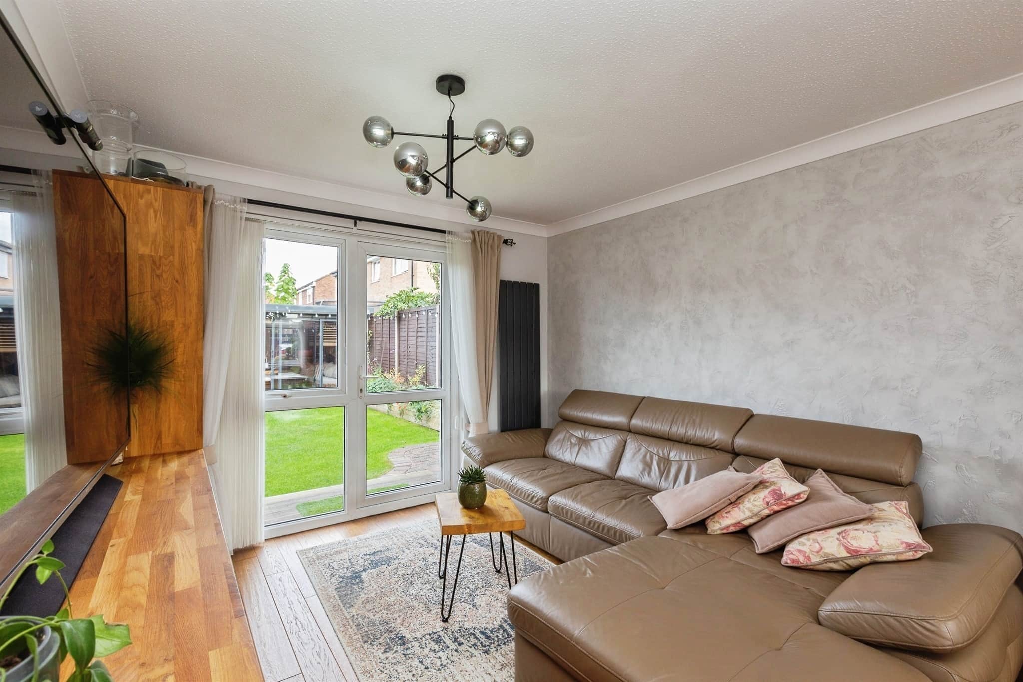 Property at Thackeray End, Aylesbury