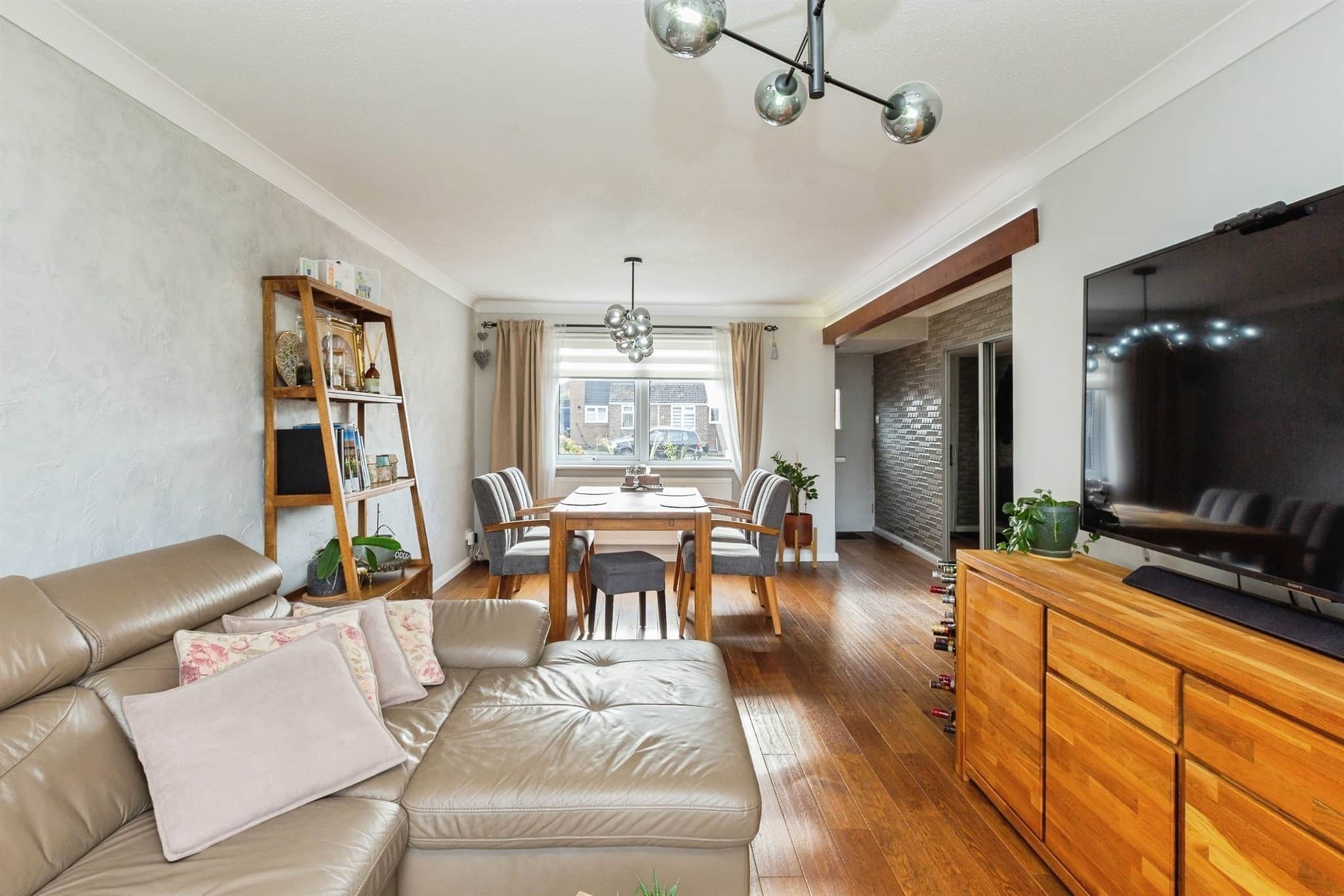 Property at Thackeray End, Aylesbury