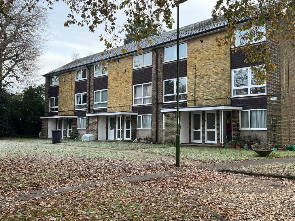 Property at Cotswold Court, Horsham