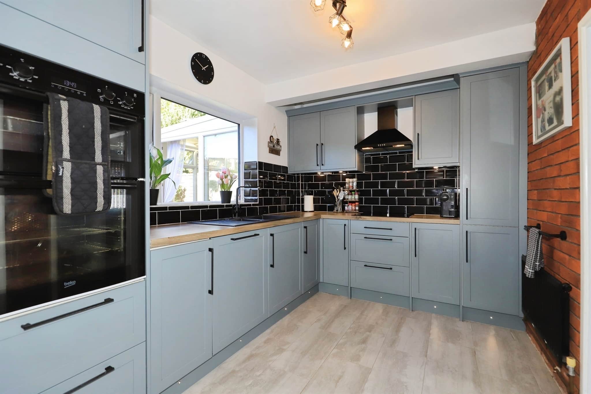 Property at Cricket Meadow, Fordhouses, Wolverhampton