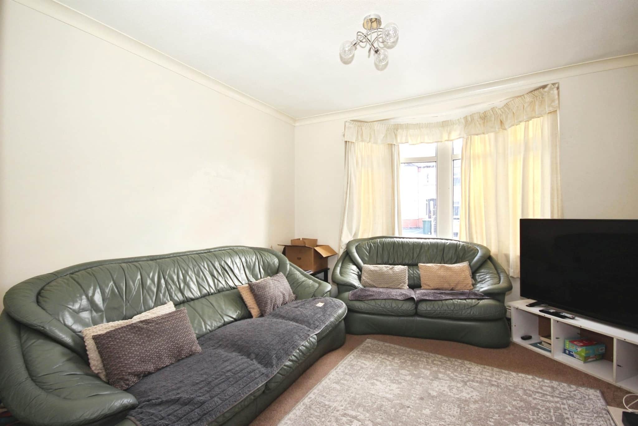 Property at Lavender Avenue, Coventry