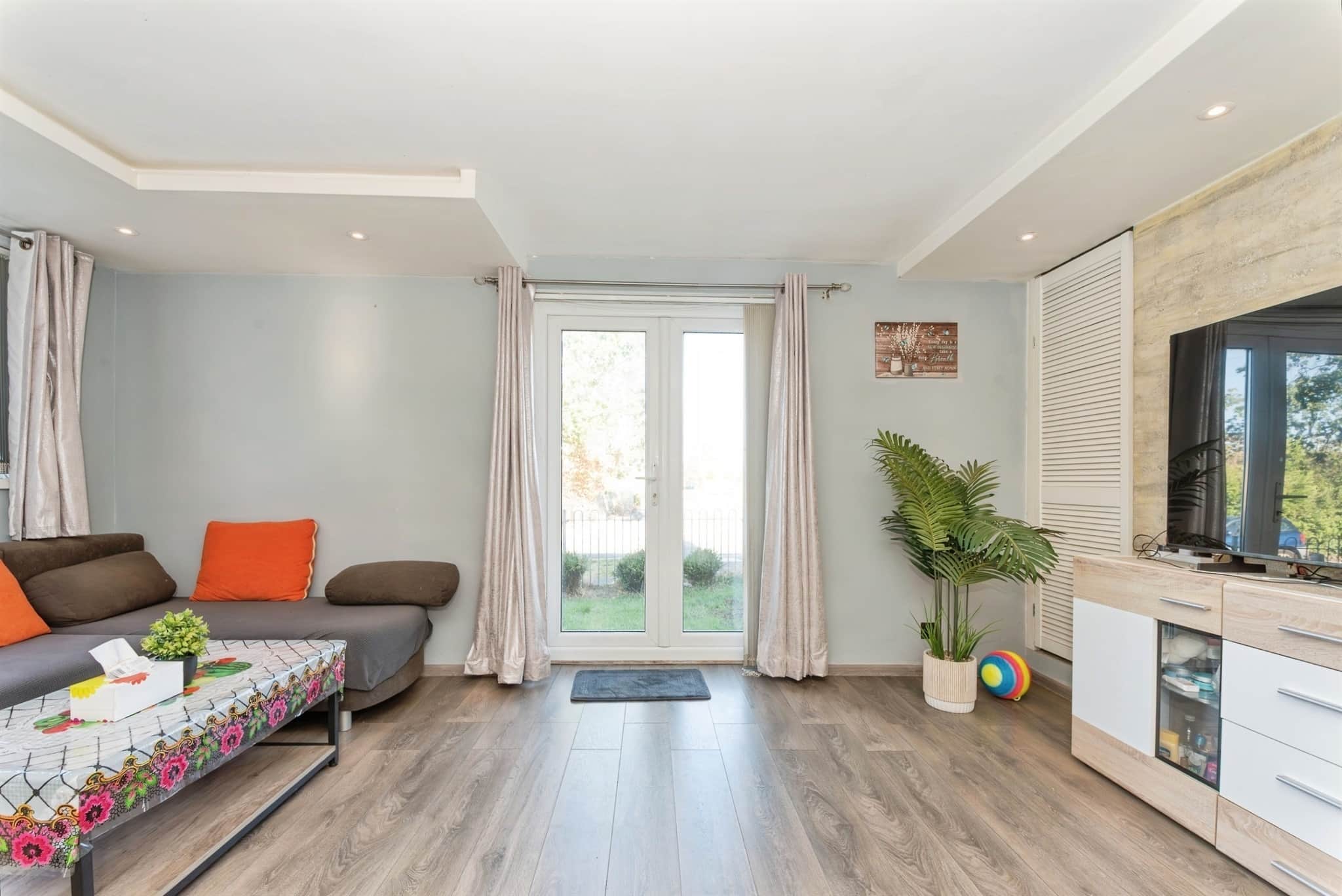 Property at Kingswood Avenue, SWINDON