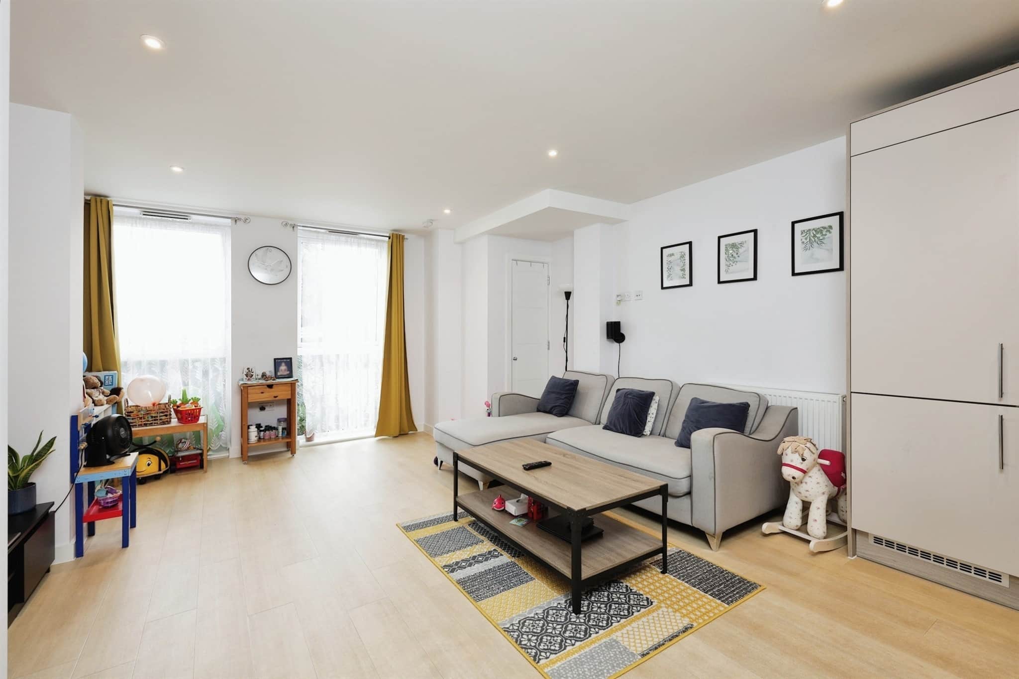 Property at Woodford Road, Watford