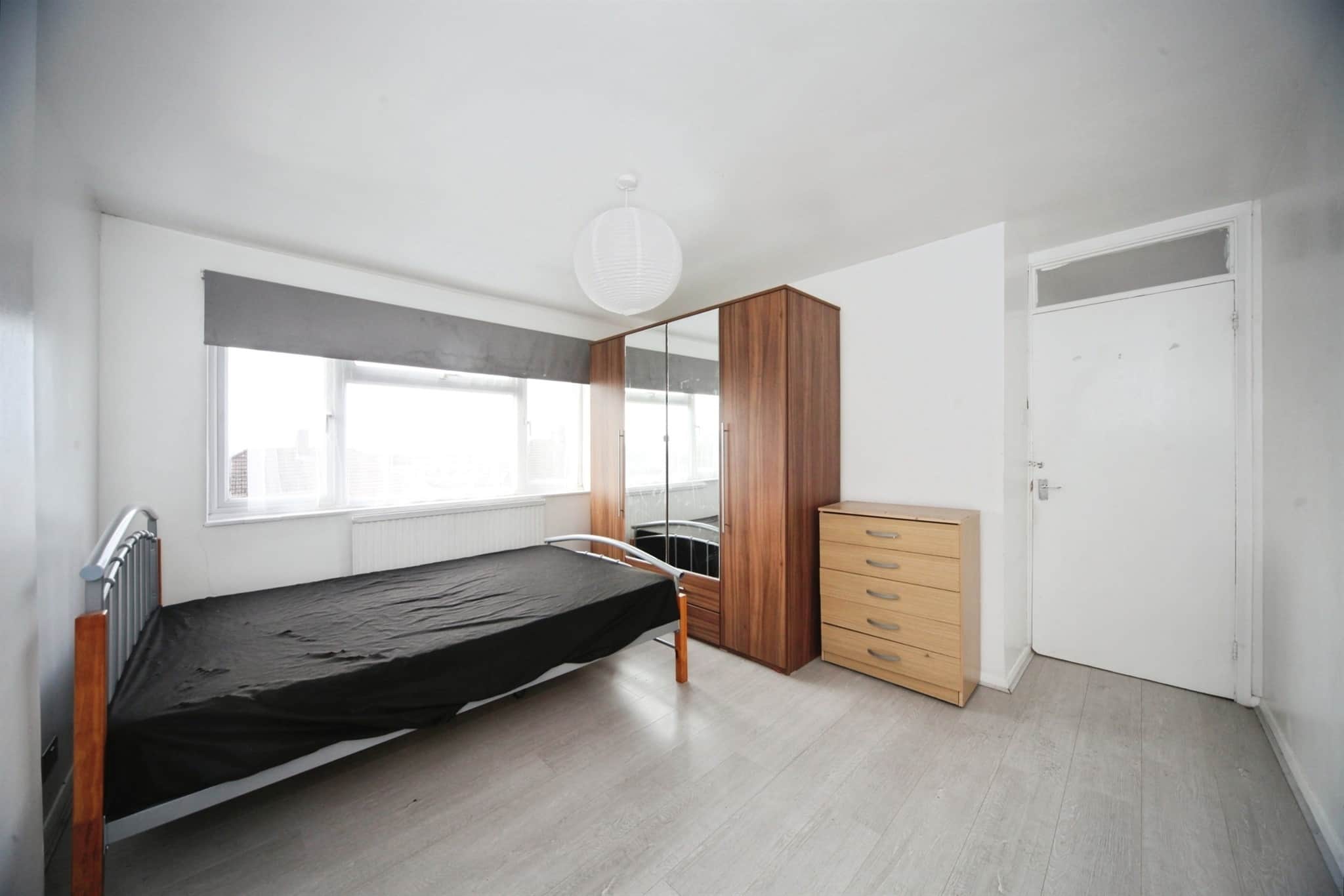 Property at Grampian Way, Luton