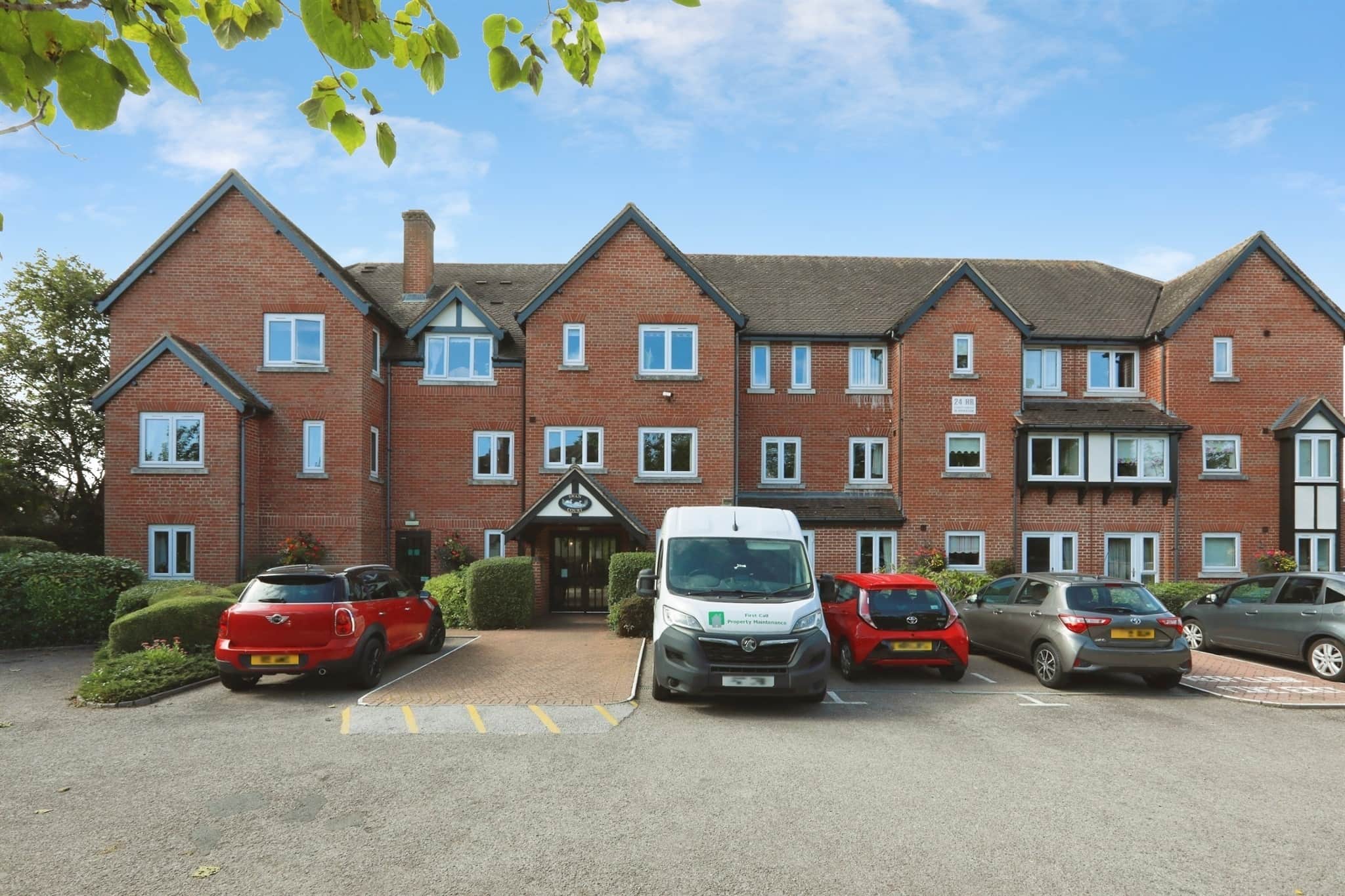 Property at Swan Court, Stratford-Upon-Avon