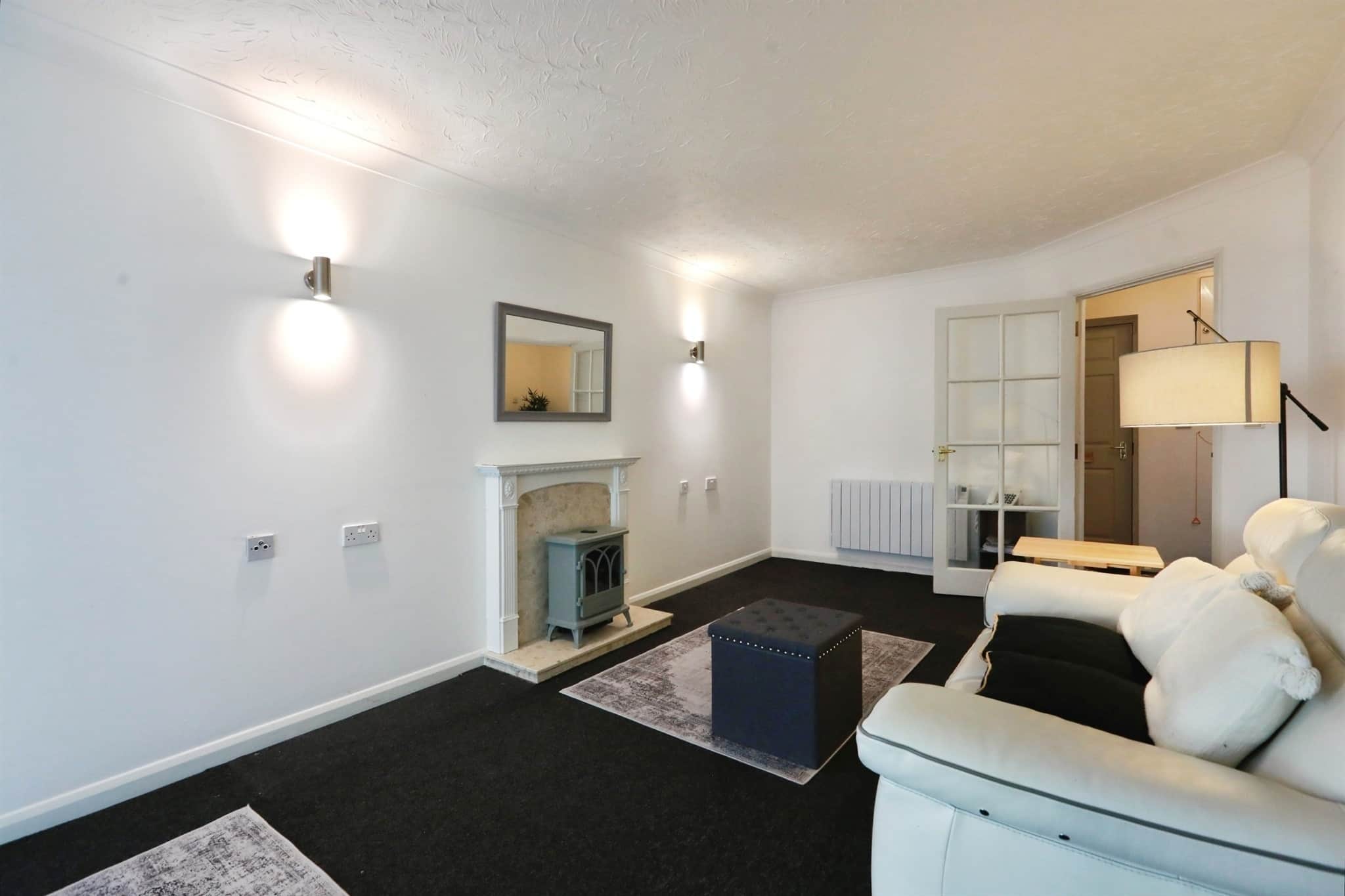 Property at Swan Court, Stratford-Upon-Avon