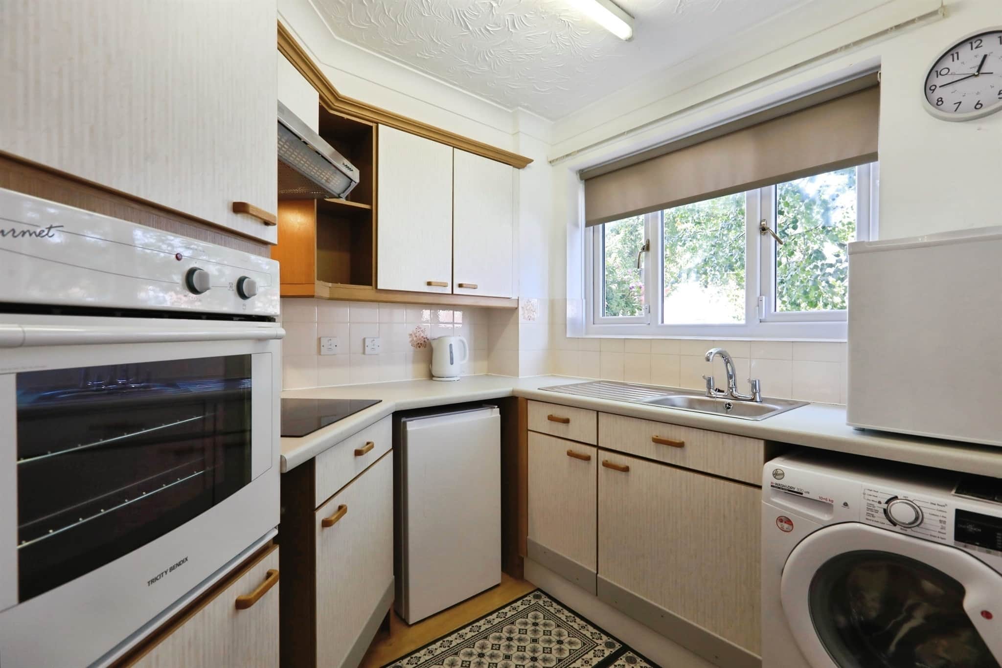 Property at Swan Court, Stratford-Upon-Avon