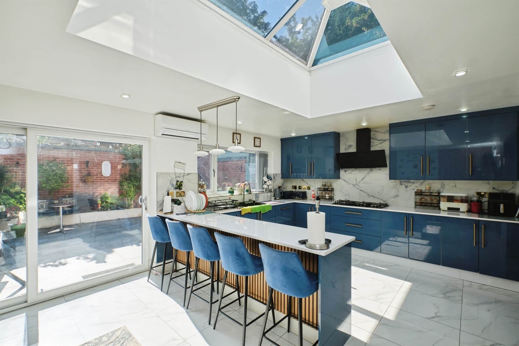 Property at Wyemanton Close, Birmingham
