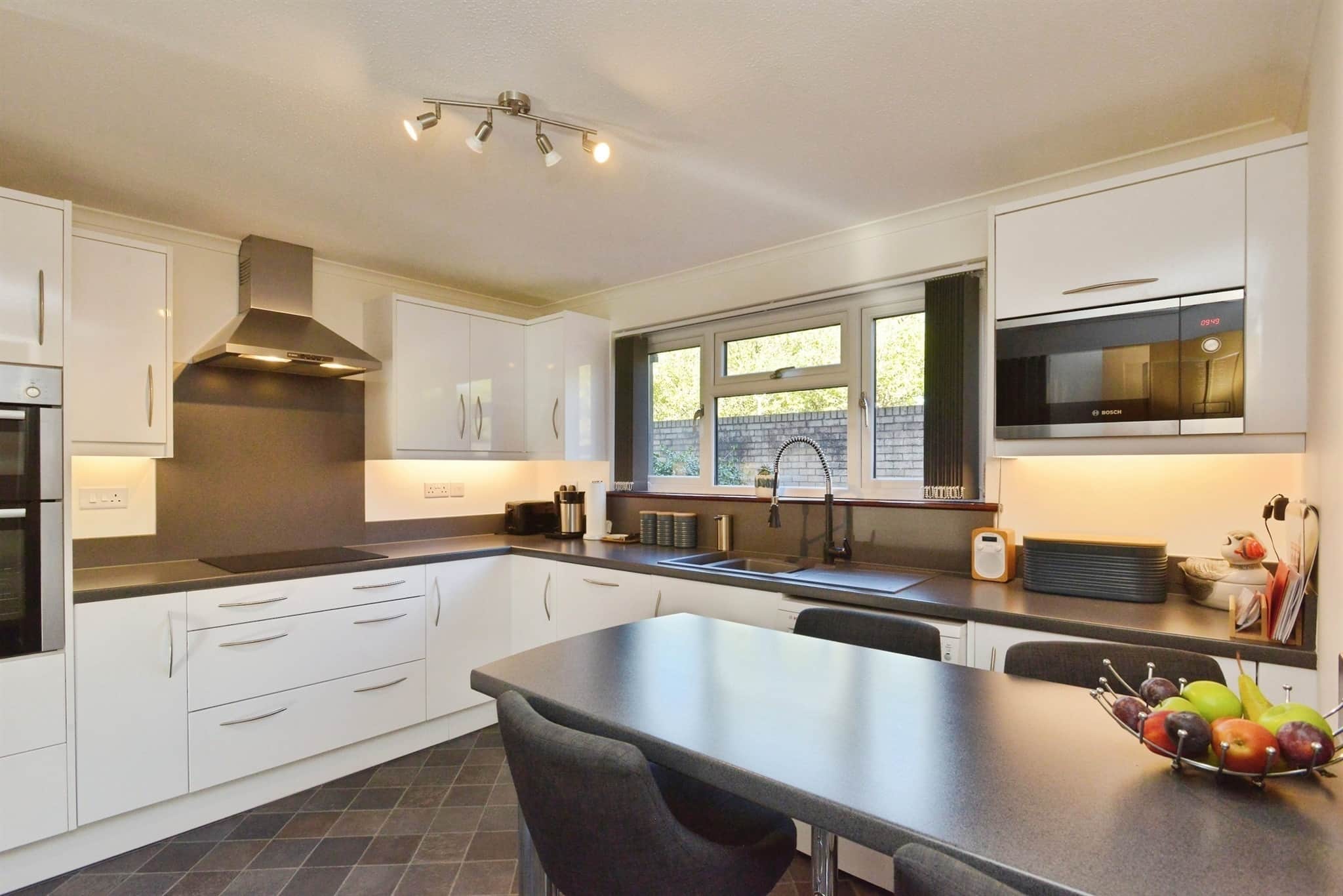 Property at Downs Barn Boulevard, Downs Barn, Milton Keynes