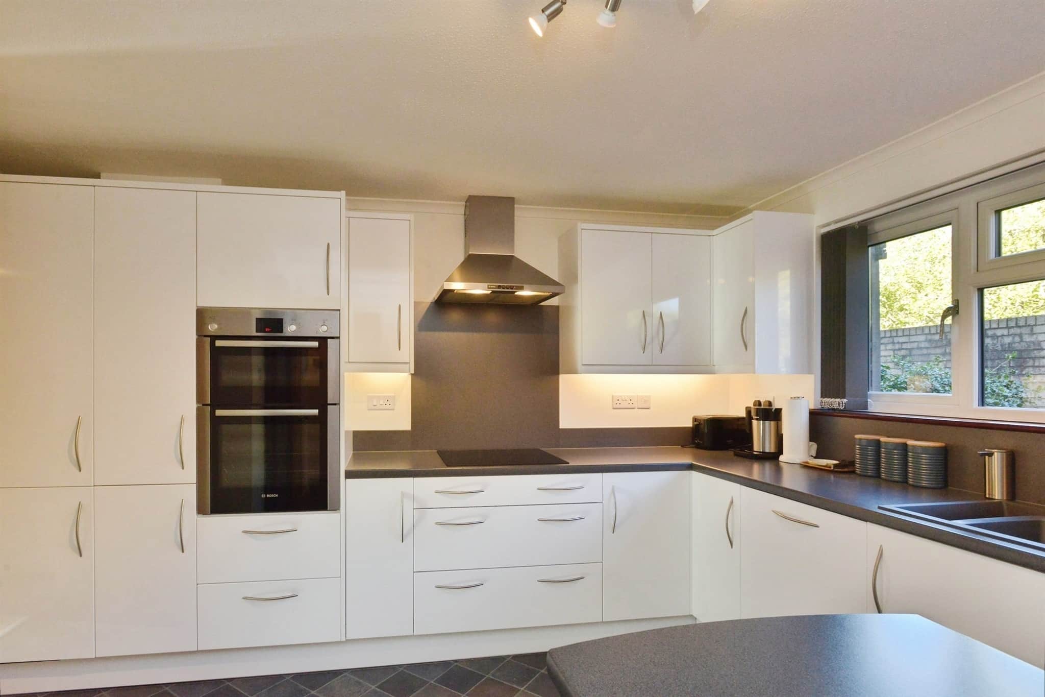 Property at Downs Barn Boulevard, Downs Barn, Milton Keynes