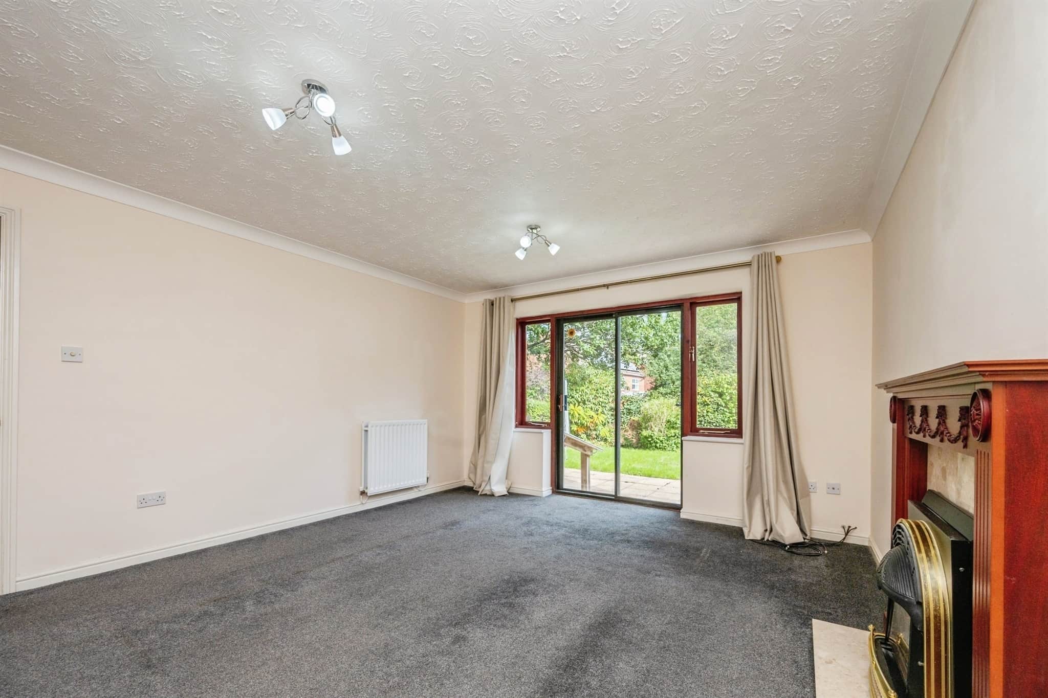 Property at Hever Avenue, Worcester