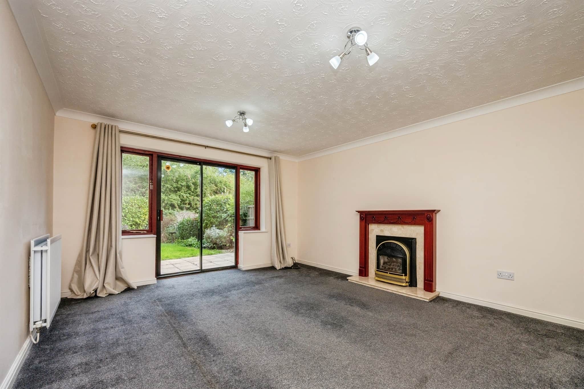 Property at Hever Avenue, Worcester