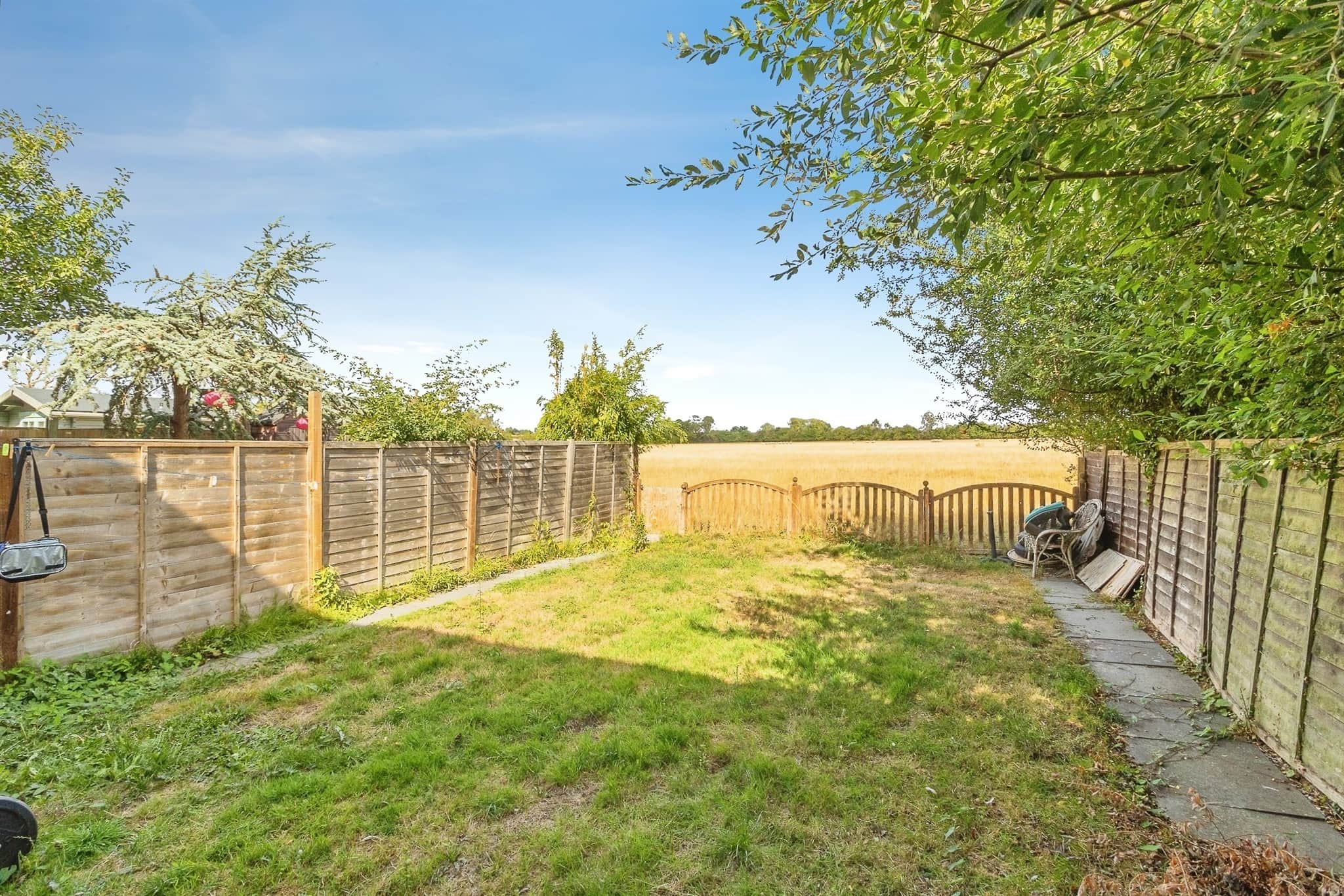 Property at White Horse Close, Hockliffe, Leighton Buzzard