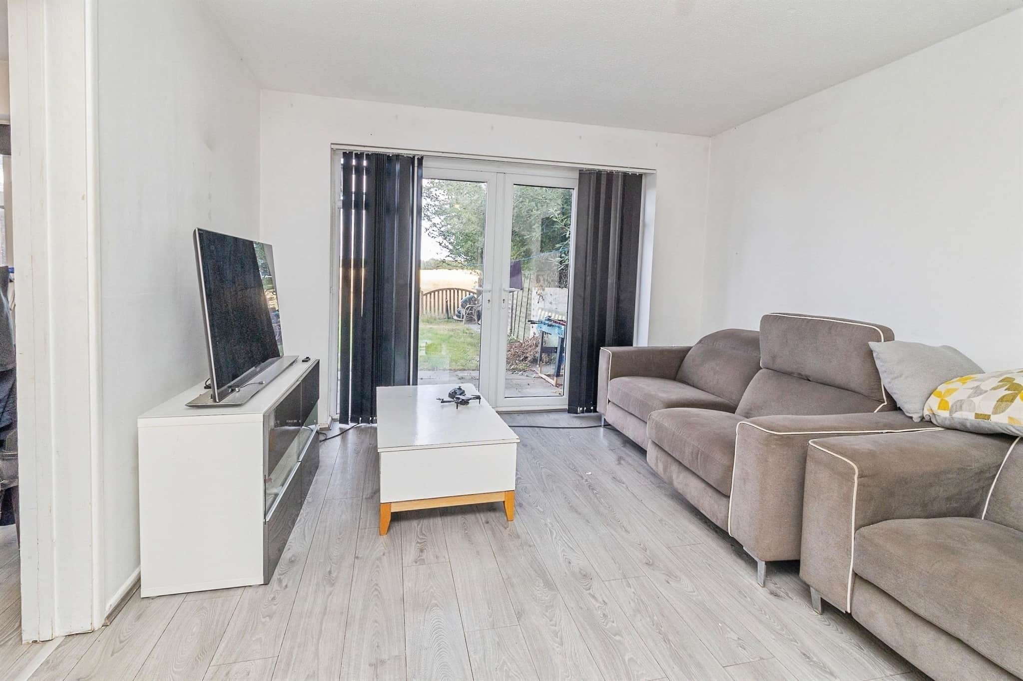 Property at White Horse Close, Hockliffe, Leighton Buzzard