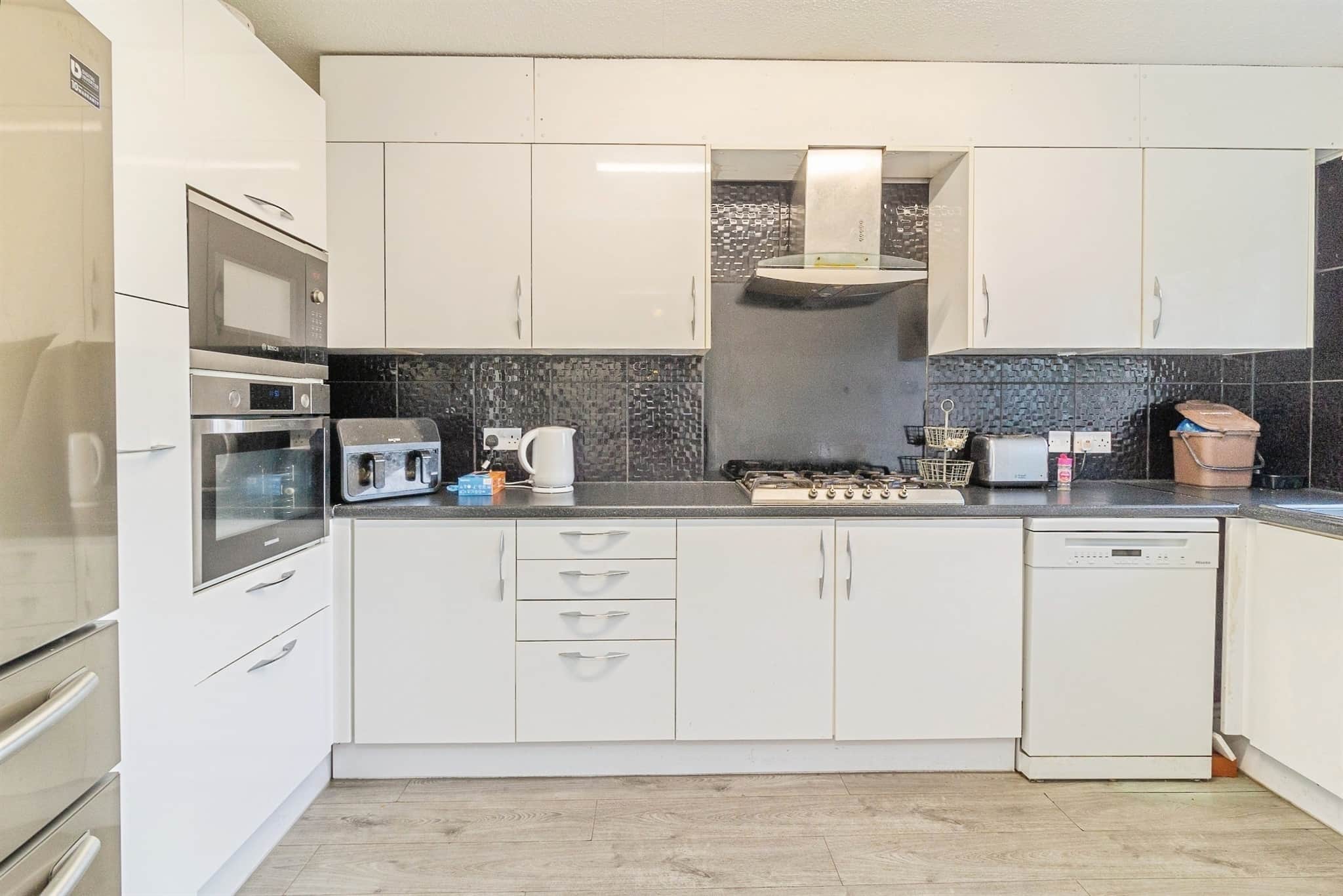 Property at White Horse Close, Hockliffe, Leighton Buzzard
