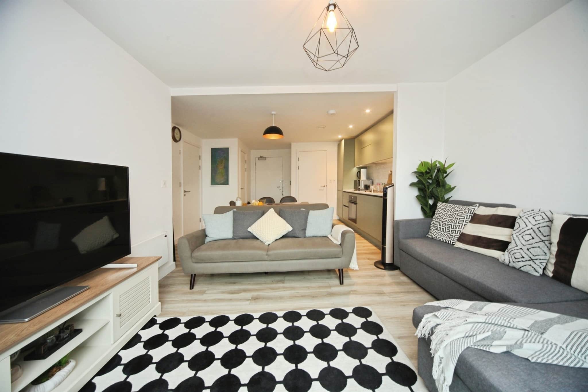 Property at Kimpton Road, Luton